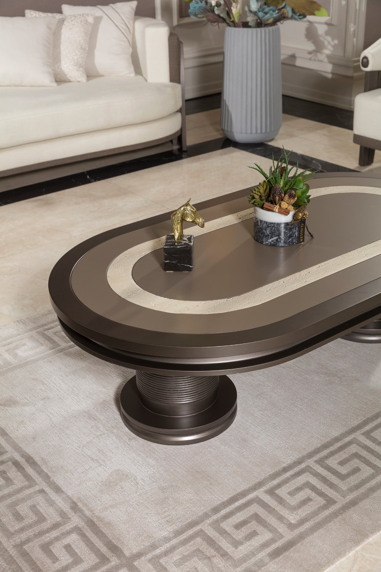Delvion Sofa Set