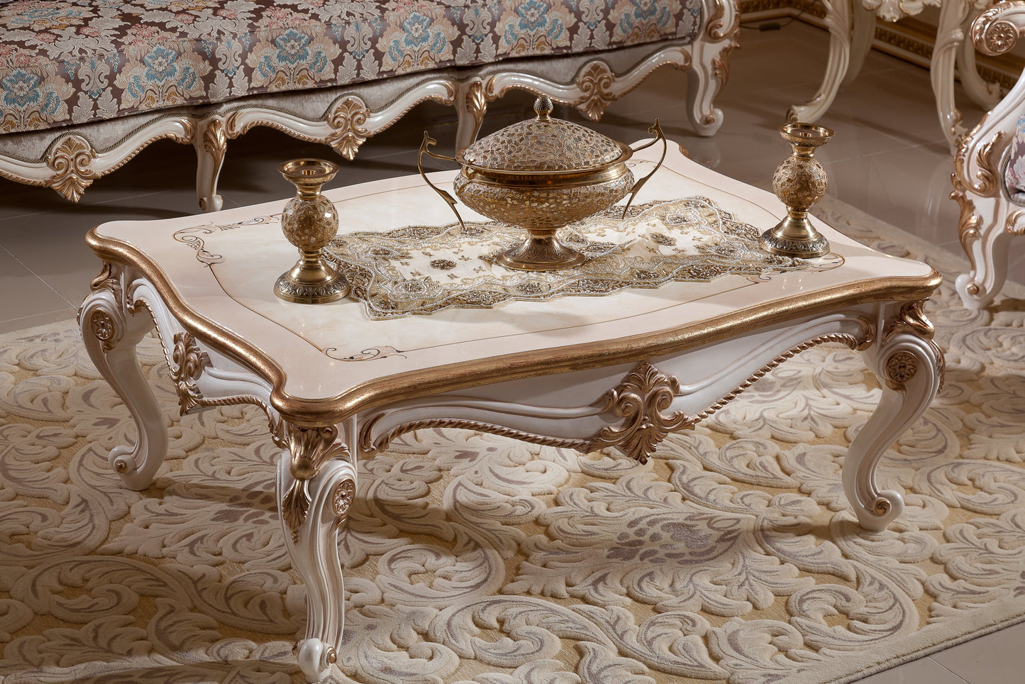 Gavelis Sofa Set