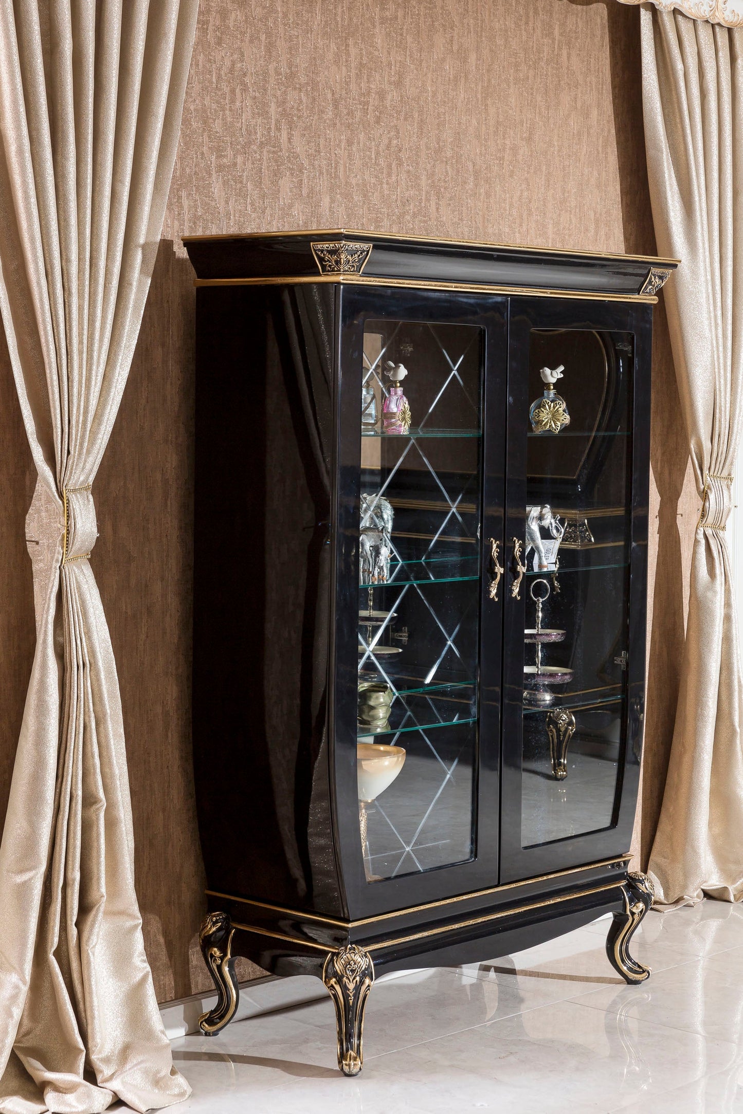 Baleron Dining Room Set