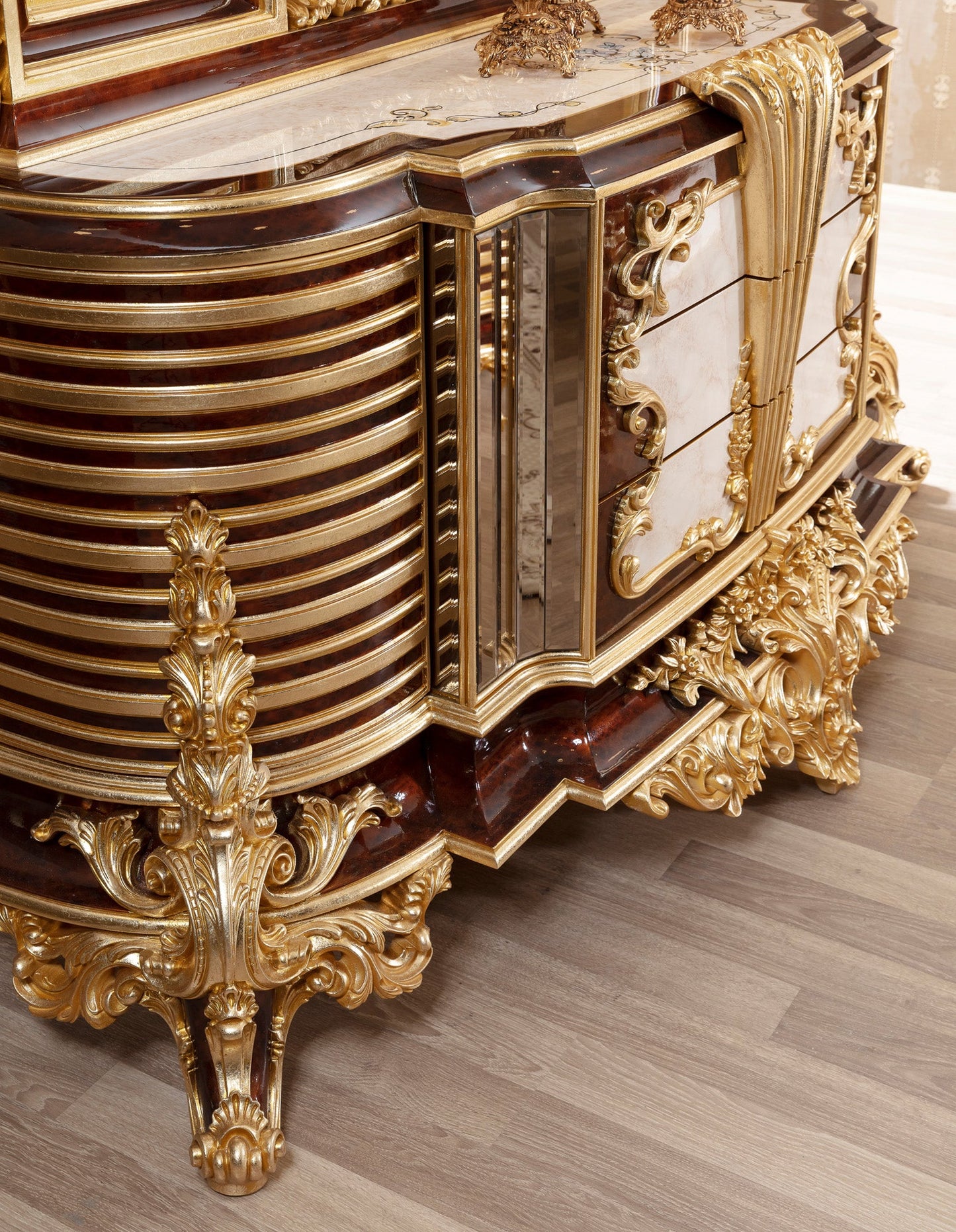 Pavelis Bedroom Set
