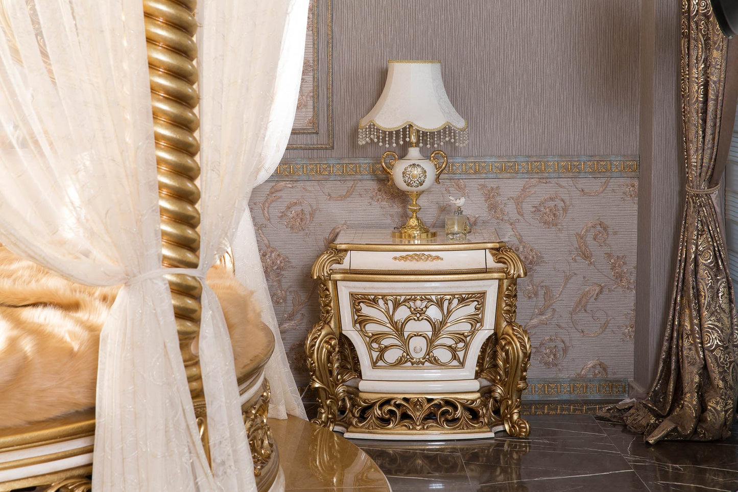 Izelva Bedroom Set