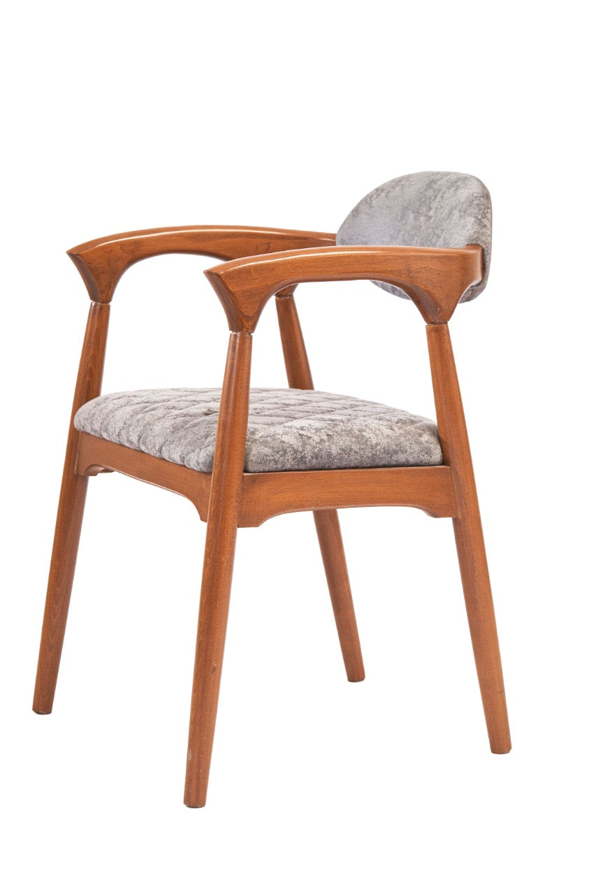 Ivor Chair