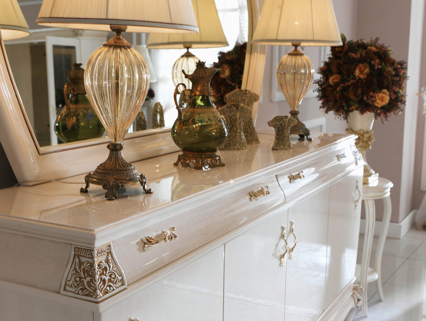 Brionel Dining Room Set