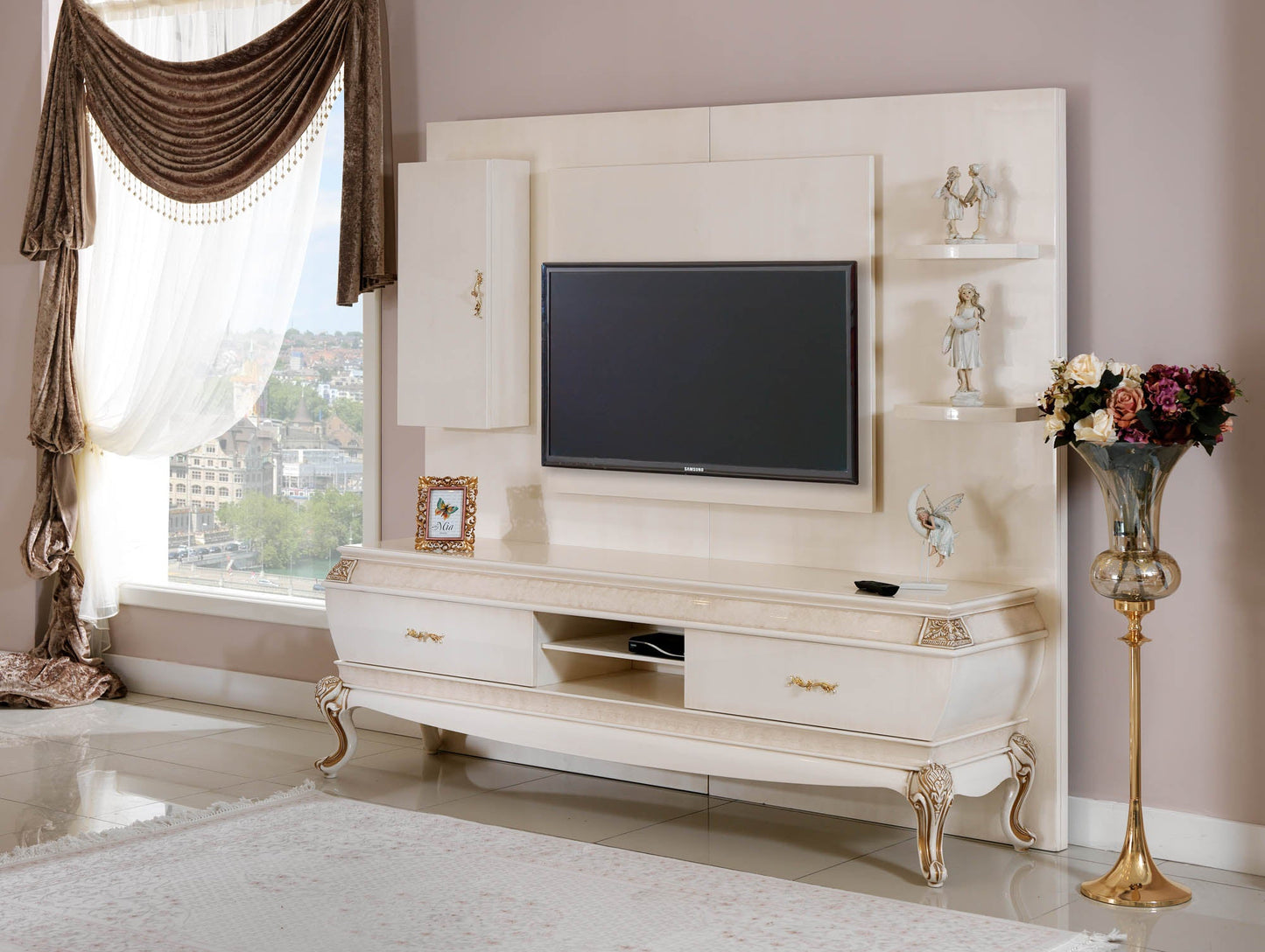 Brionel Dining Room Set
