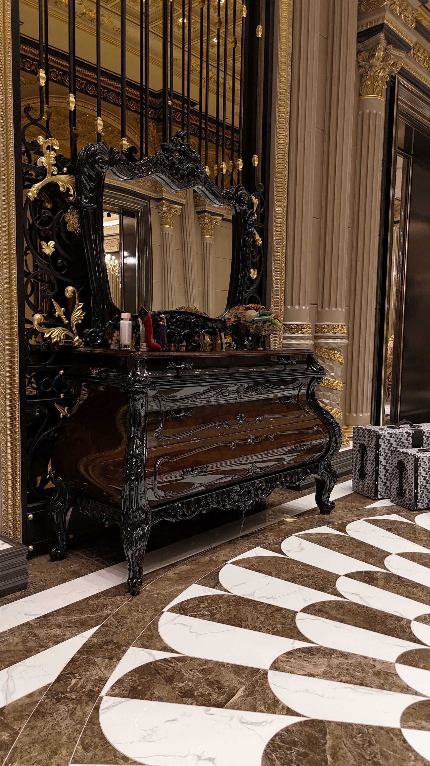 Ivaris Bedroom Set