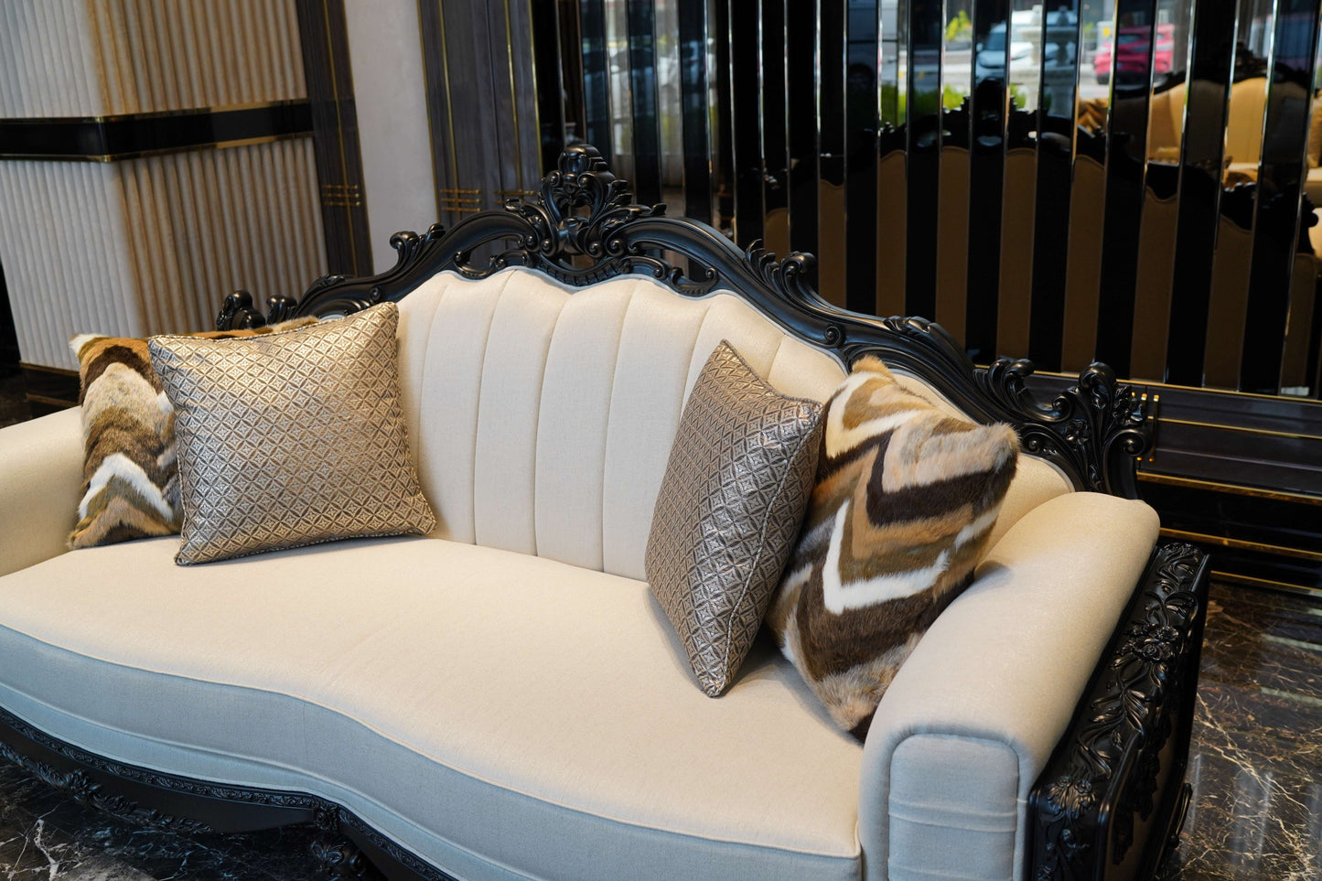 Dervessa Sofa Set