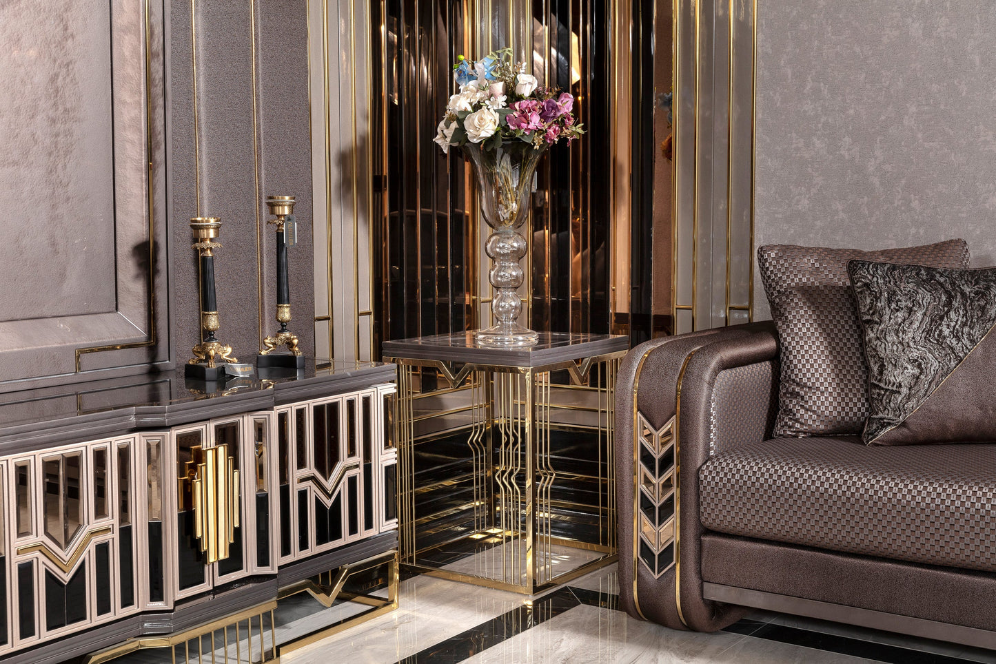 Avelora Sofa Set