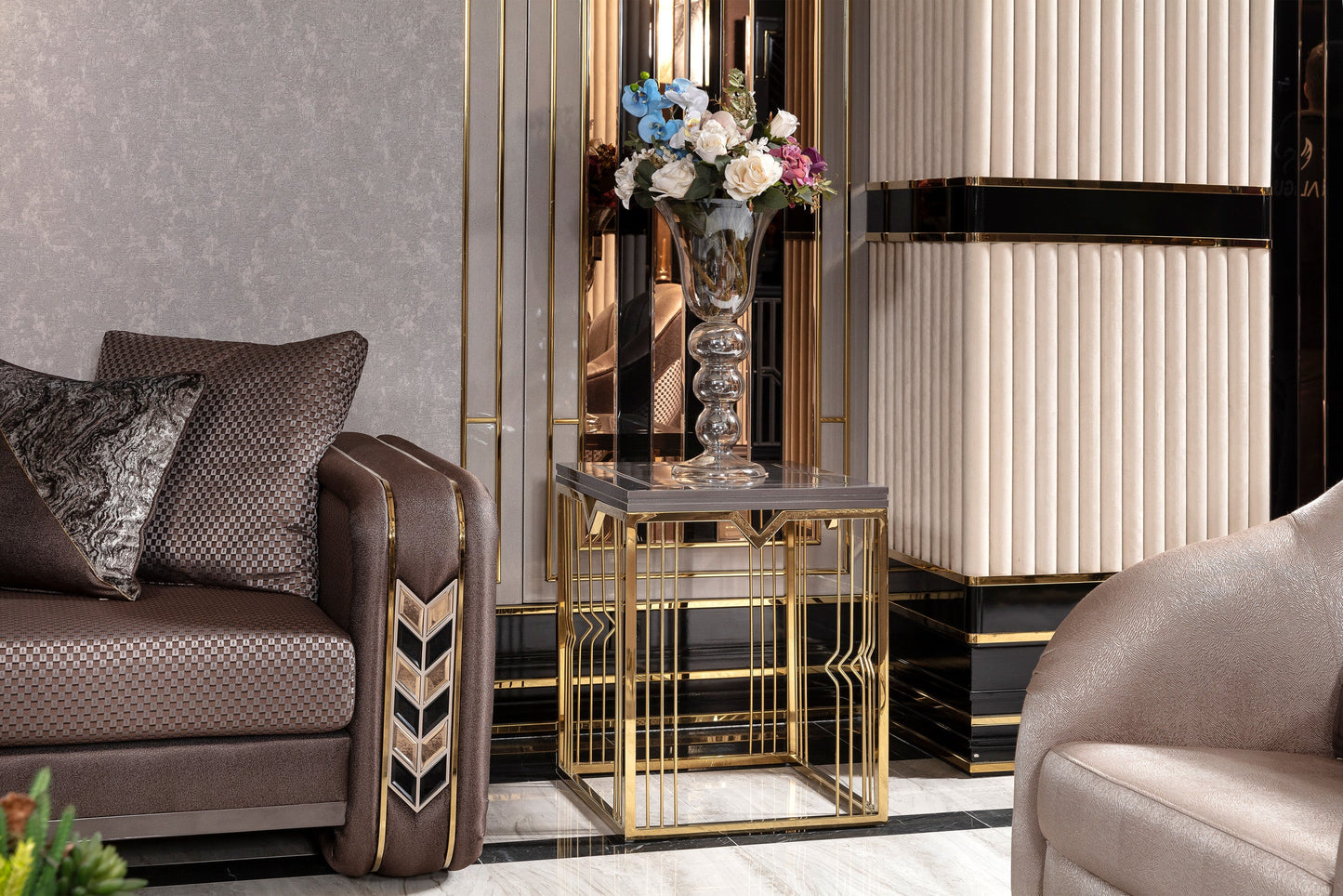 Avelora Sofa Set