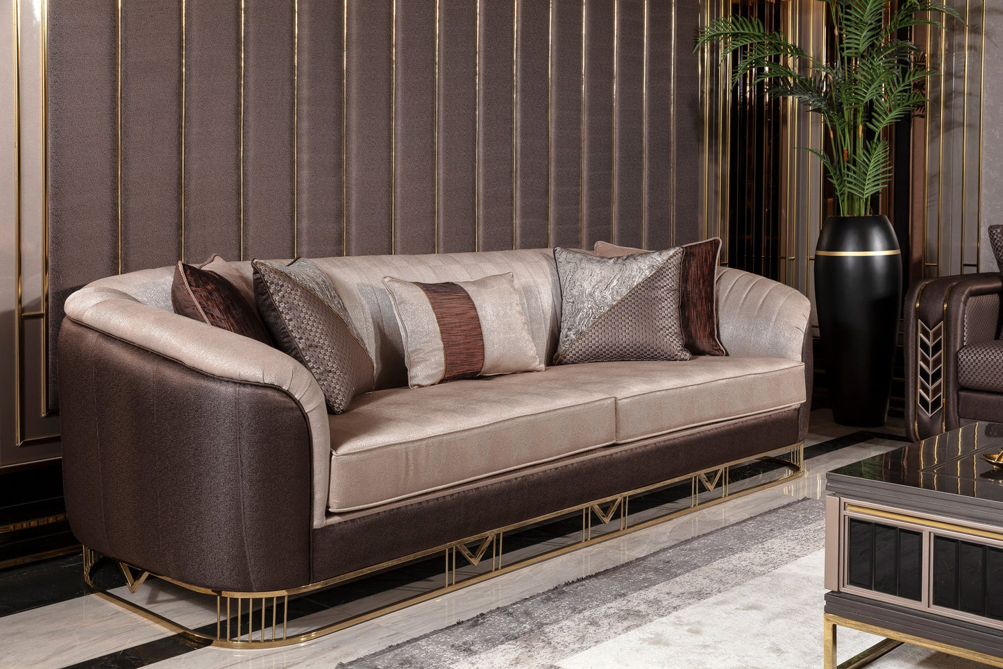 Avelora Sofa Set