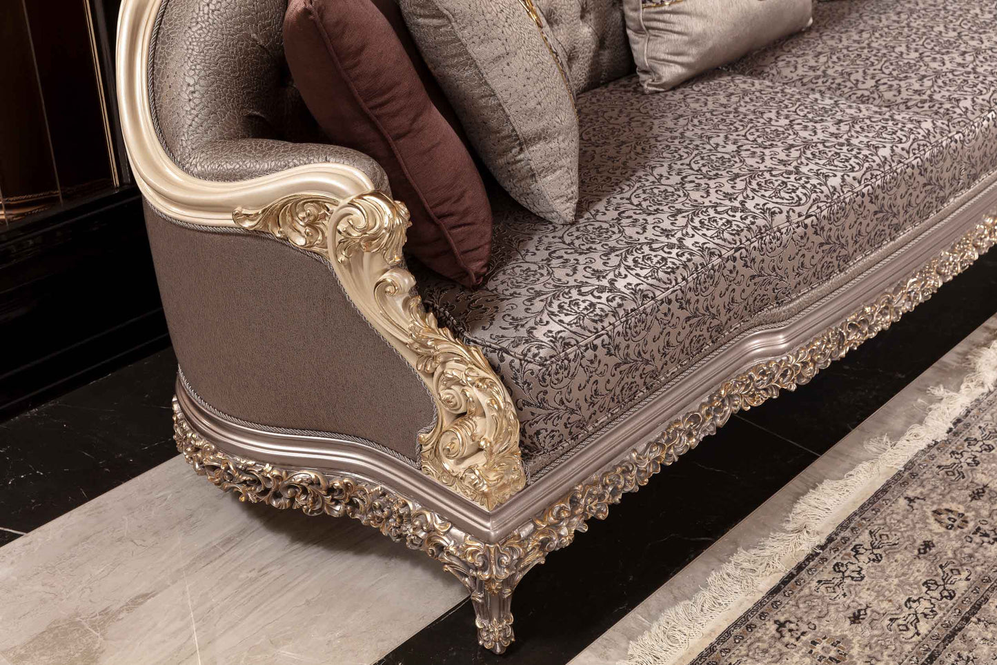 Elaris Sofa Set