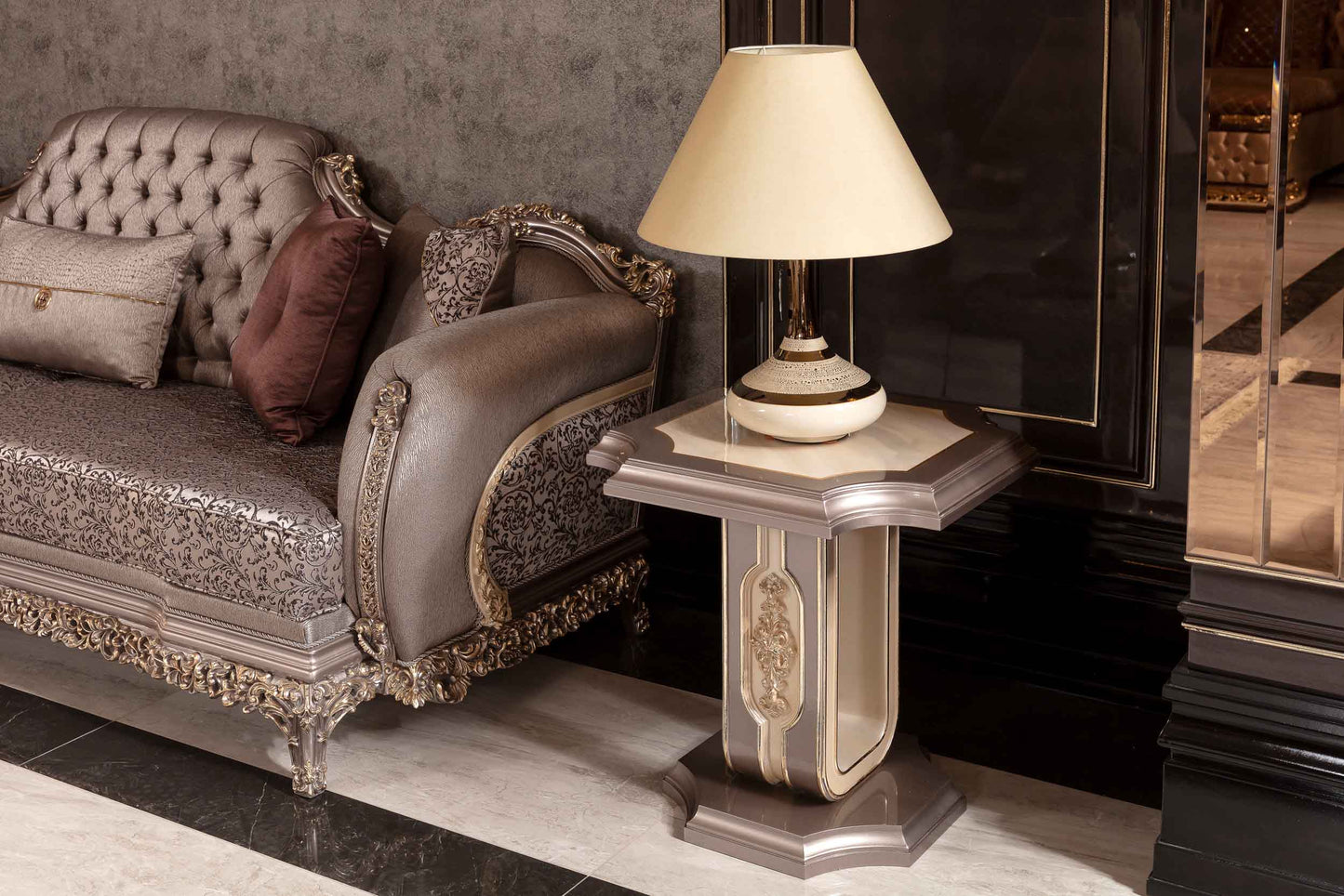 Elaris Sofa Set