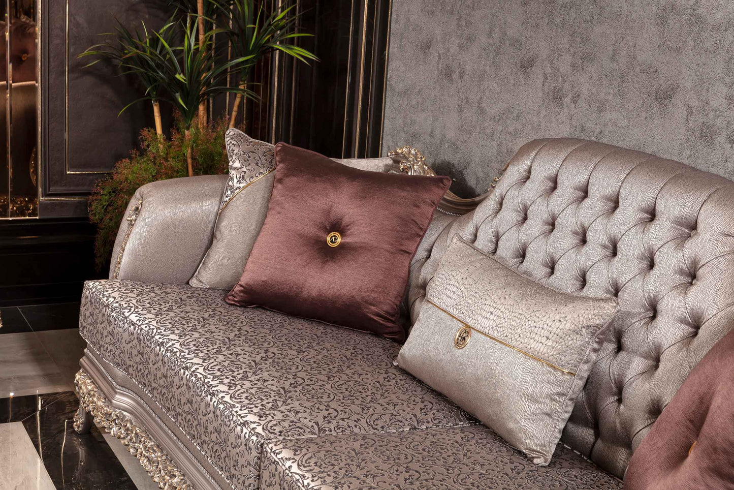Elaris Sofa Set