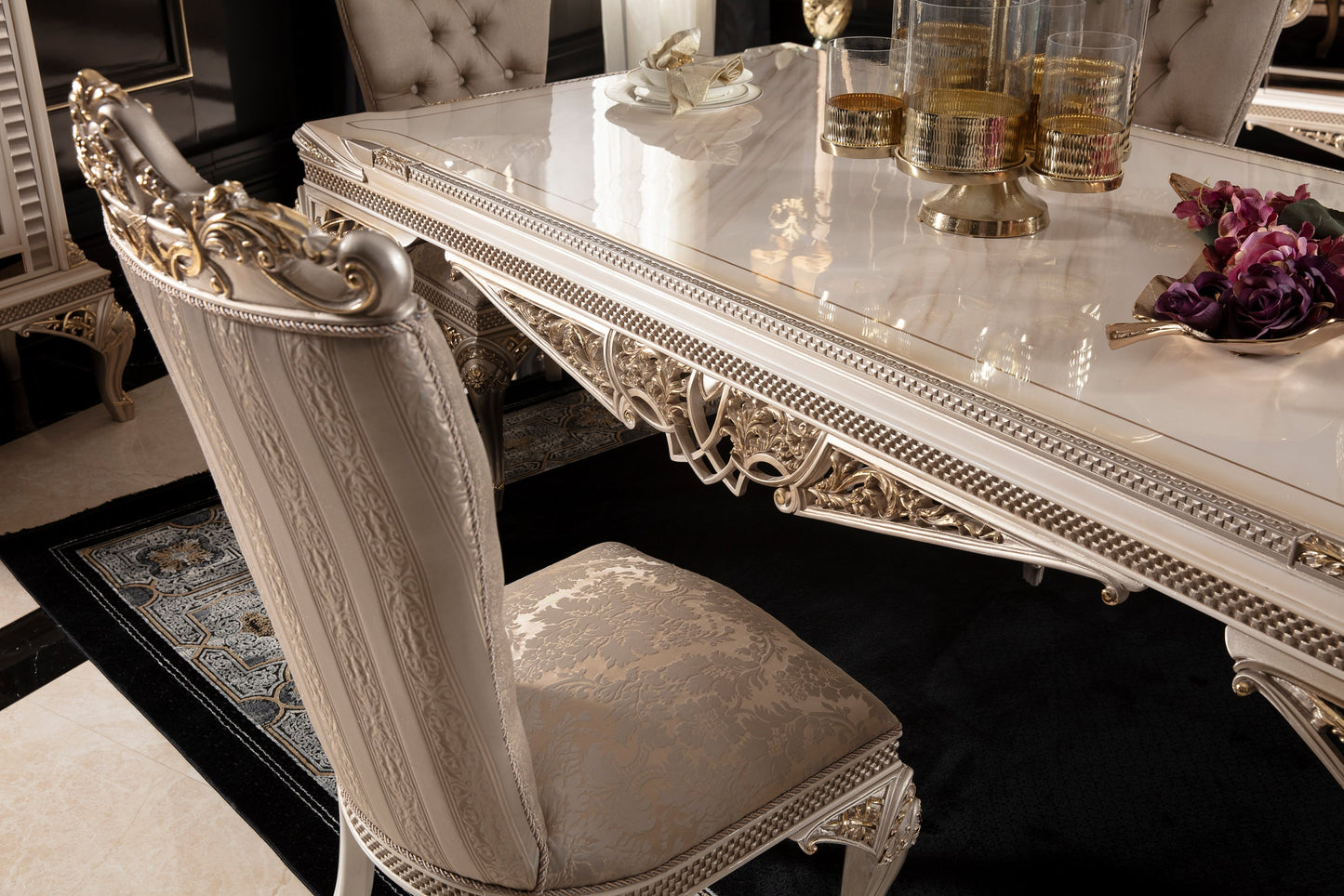 Armonia Dining Room Set