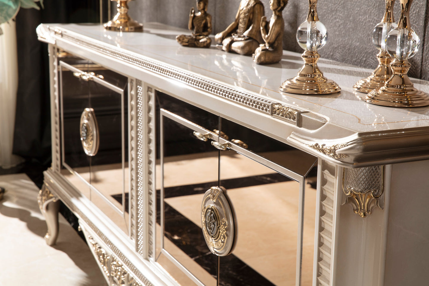 Armonia Dining Room Set