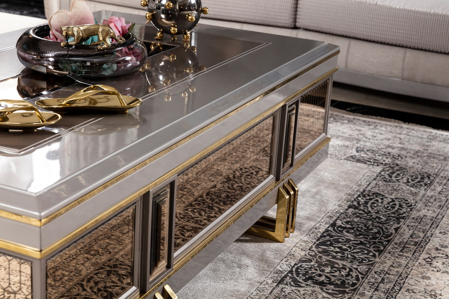 Elvora Sofa Set