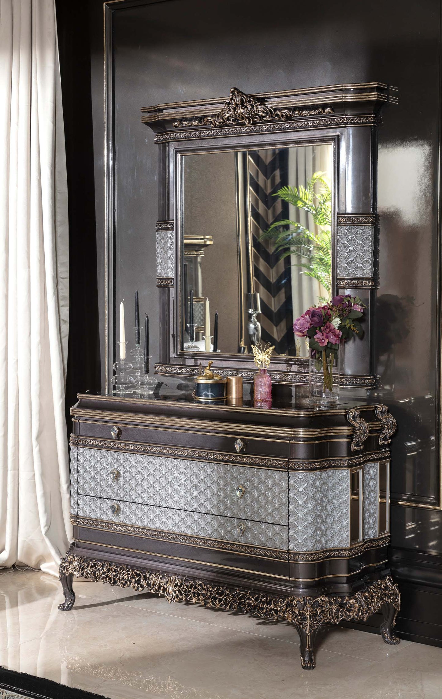 Larelis Bedroom Set