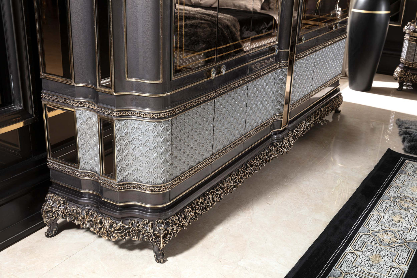 Larelis Bedroom Set