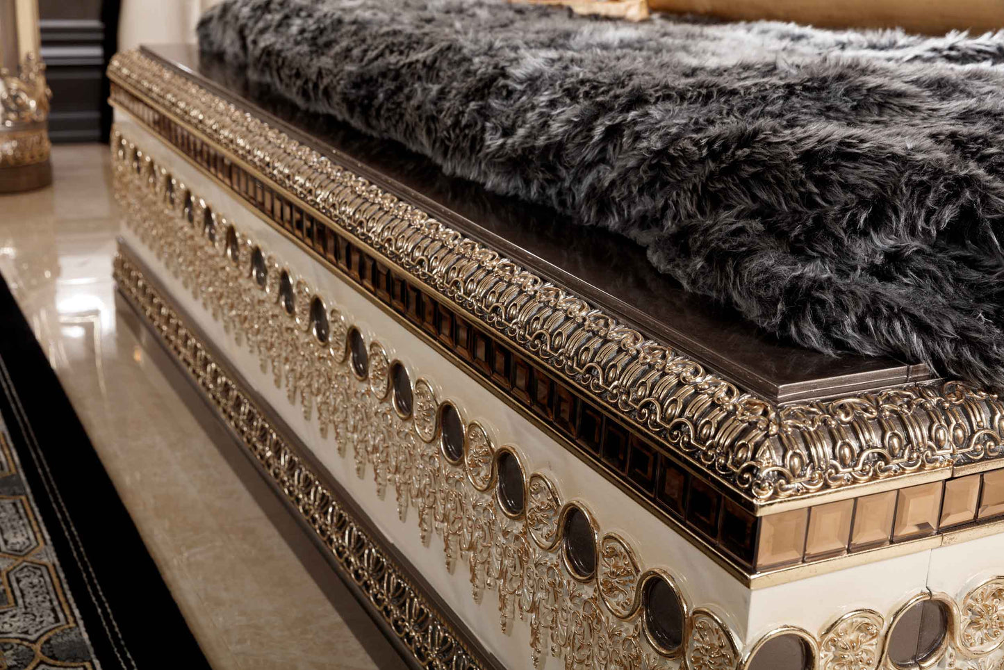 Korlis Bedroom Set