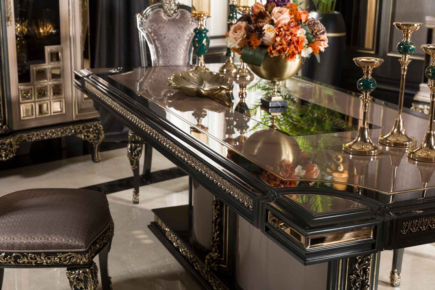 Cavelis Luxury Dining Room Set