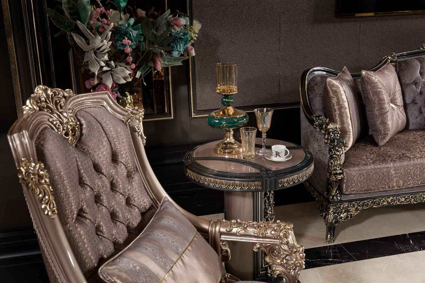 Avelis Sofa Set
