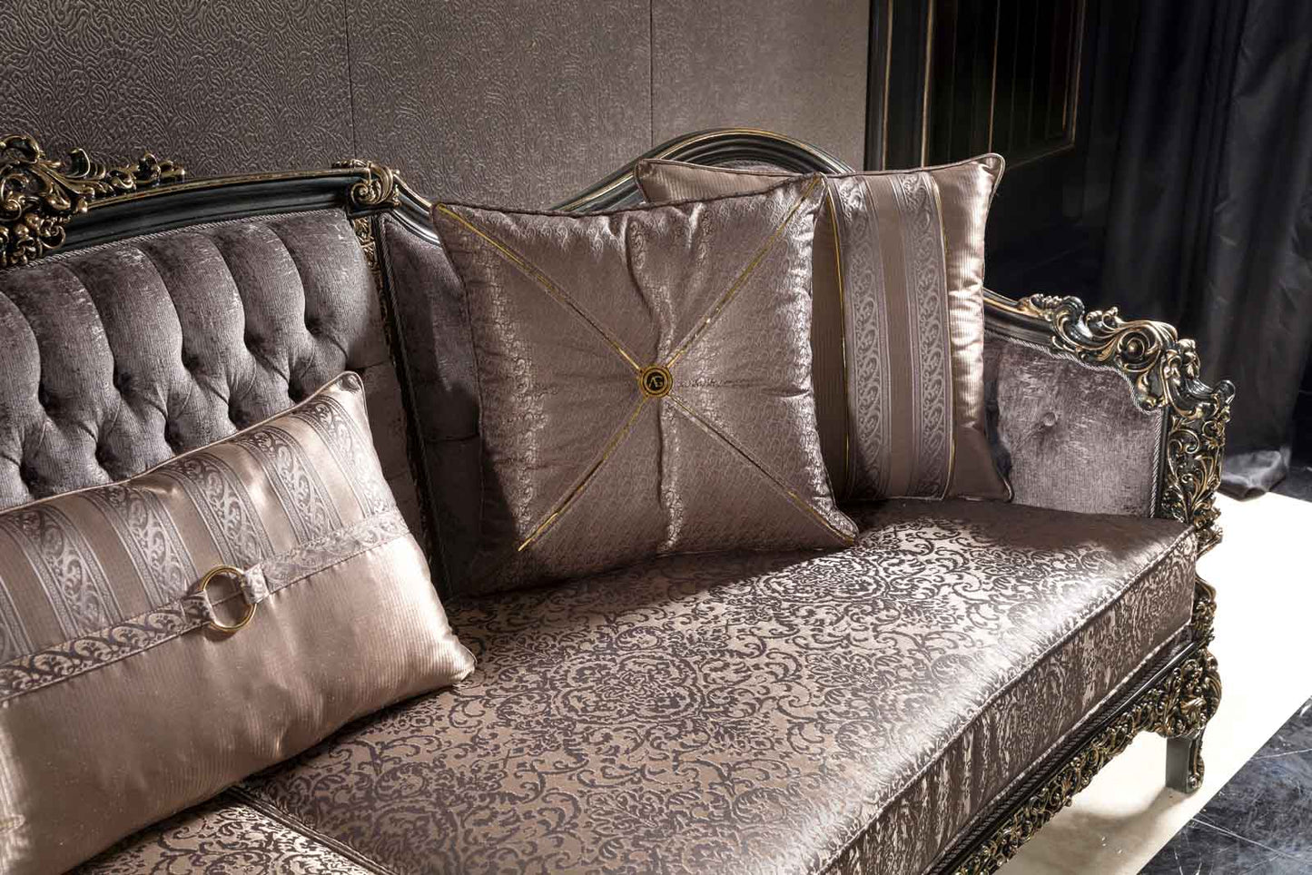 Avelis Sofa Set