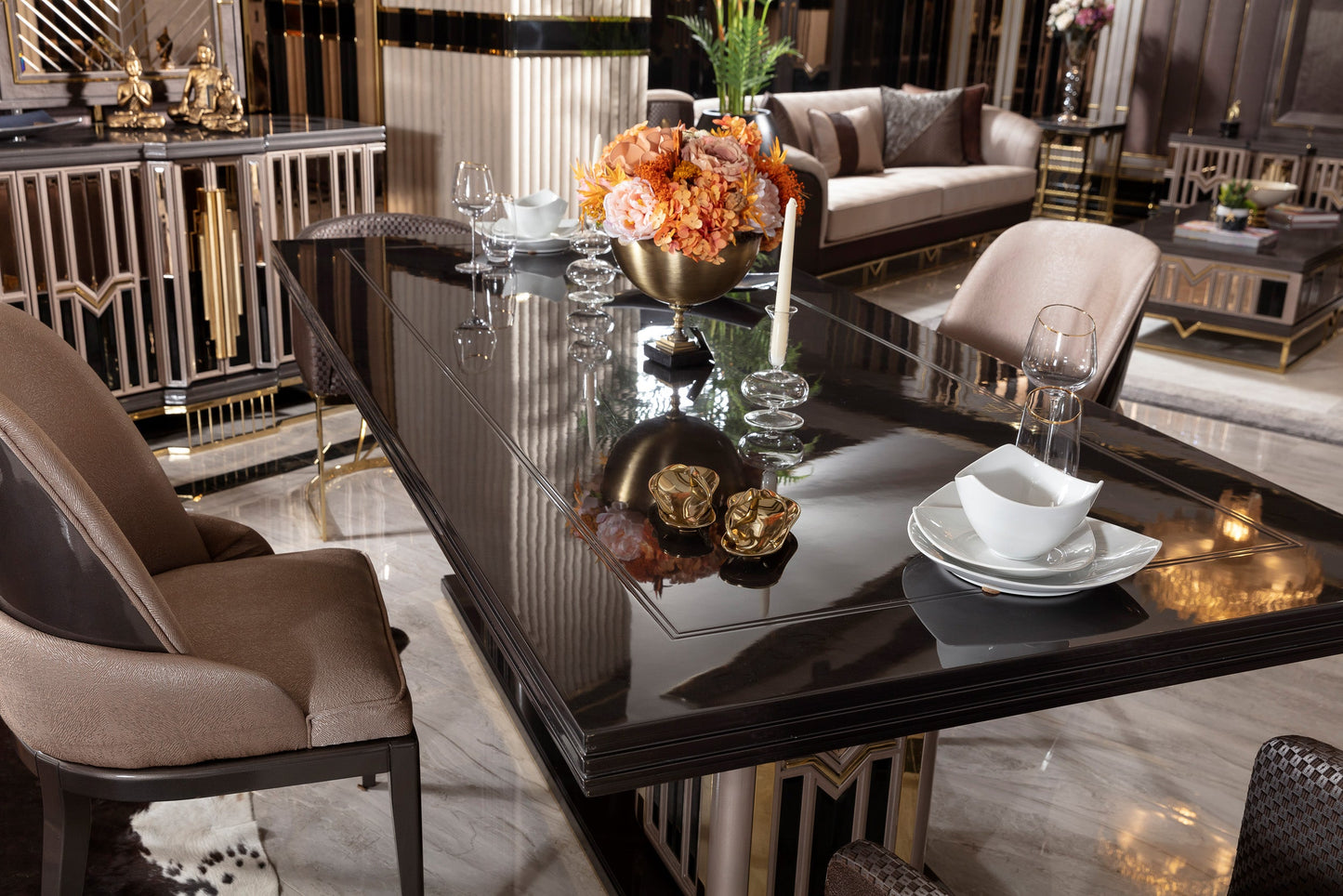 Avelora Dining Room Set
