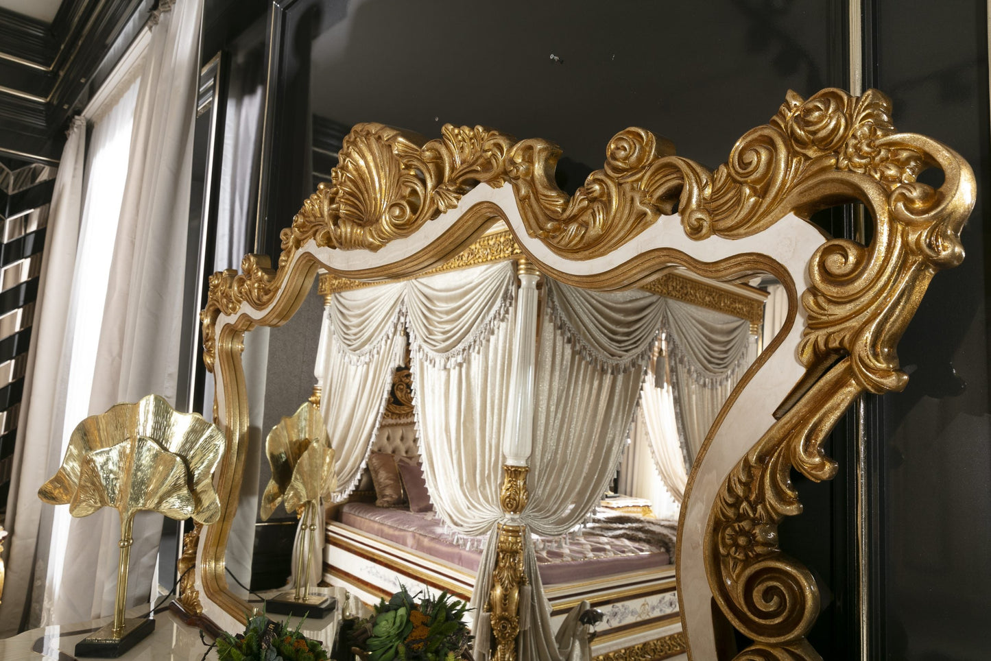 Maralis Bedroom Set