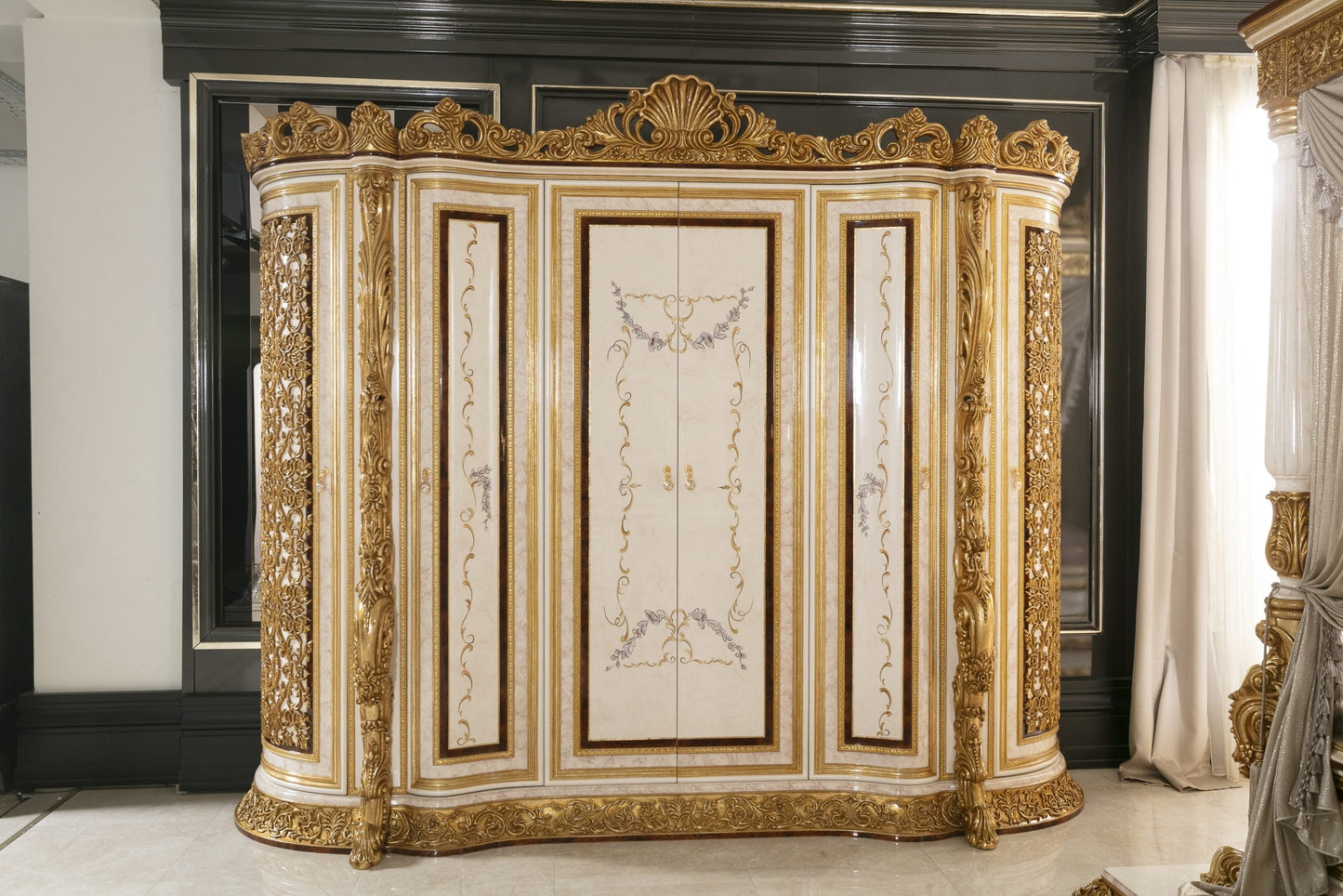 Maralis Bedroom Set
