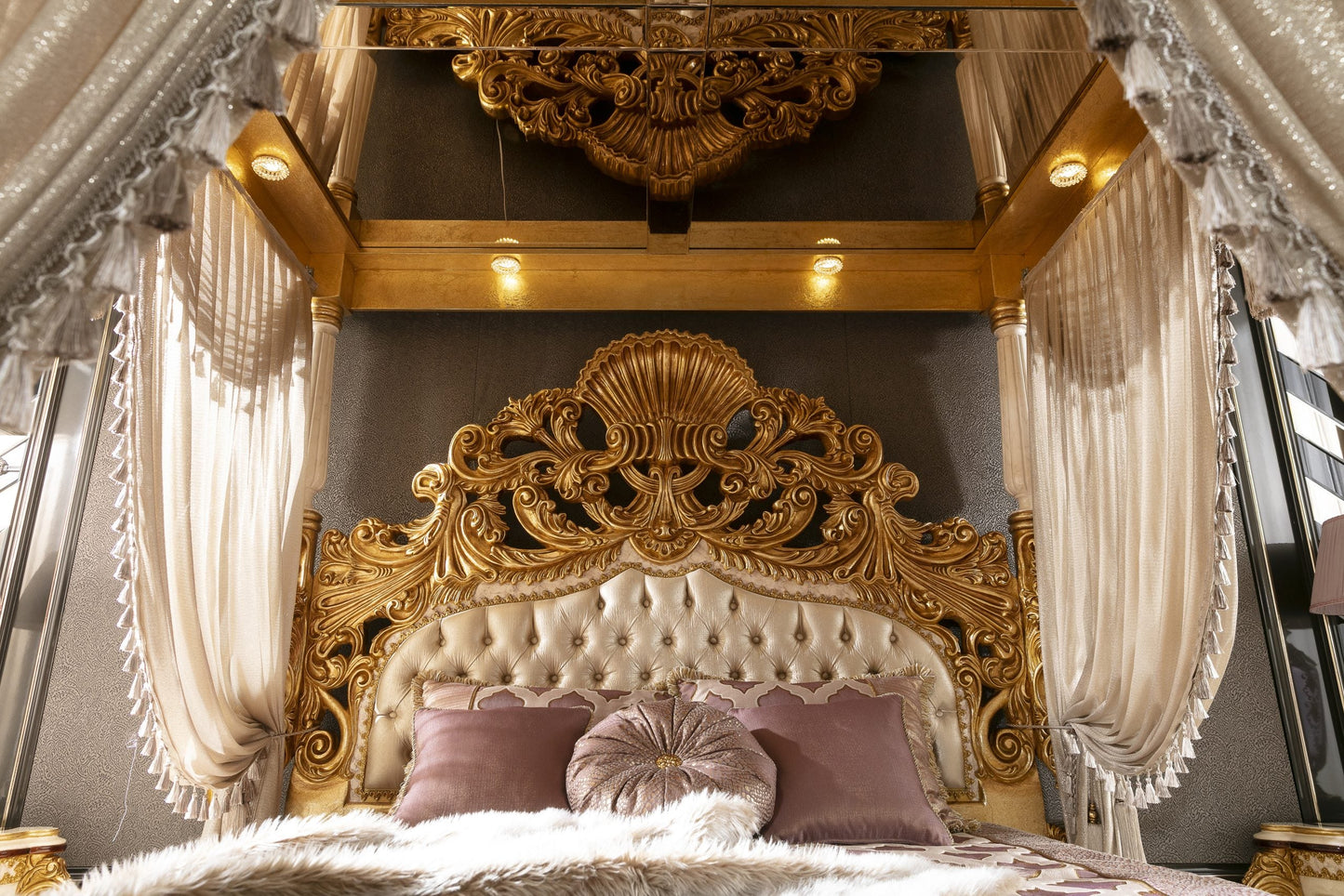 Maralis Bedroom Set