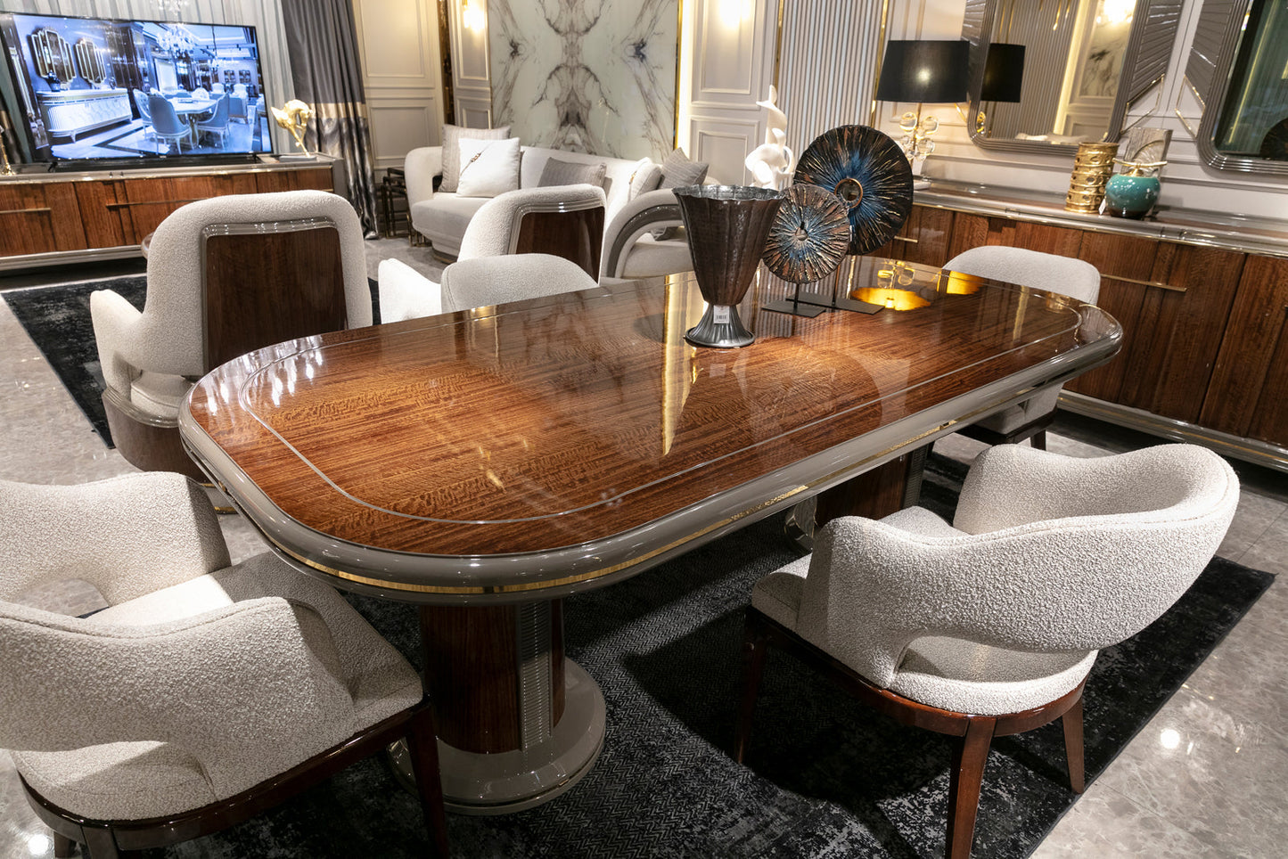 Aserra Dining Room Set