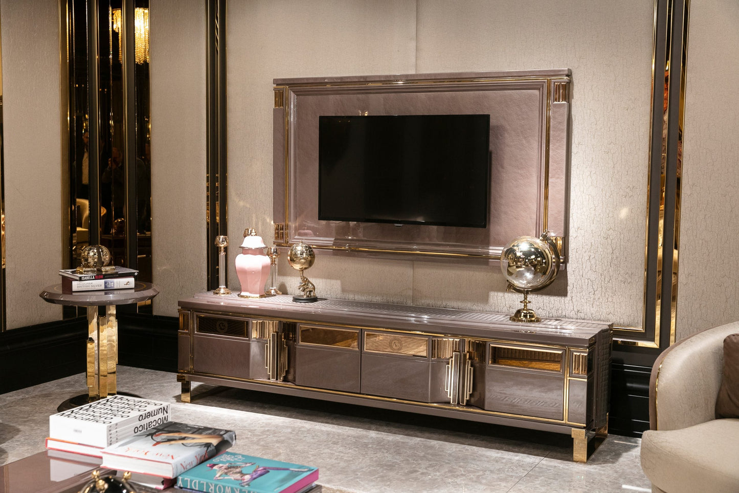 Elerra Sofa Set