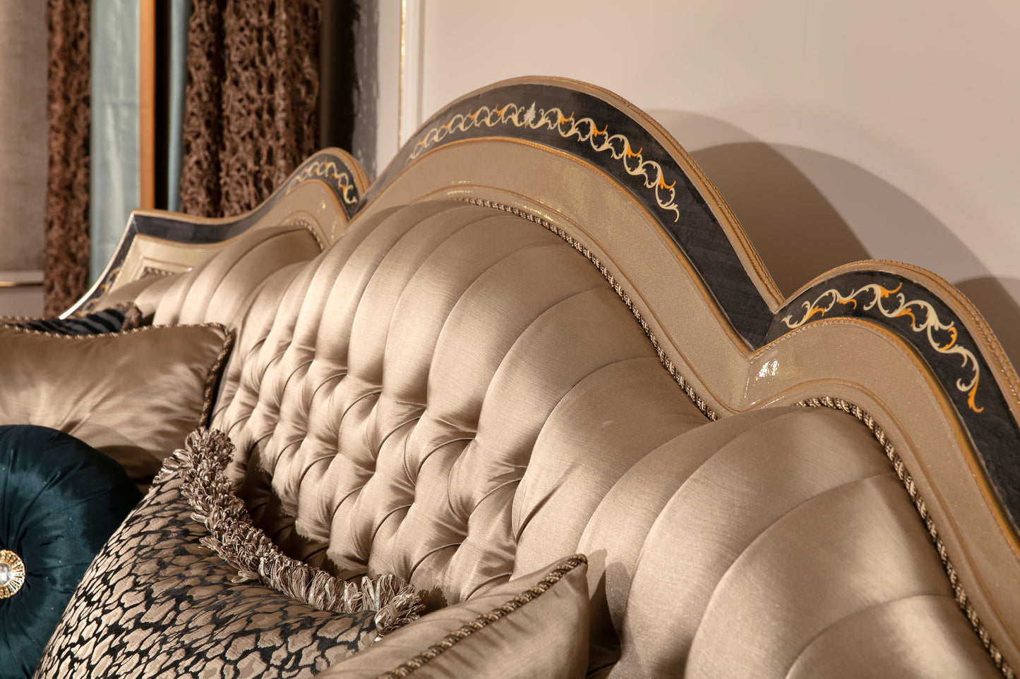 Avossa Sofa Set