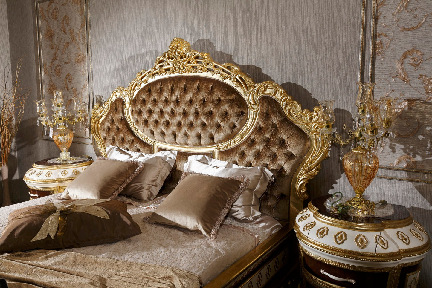 Mavira Bedroom Set