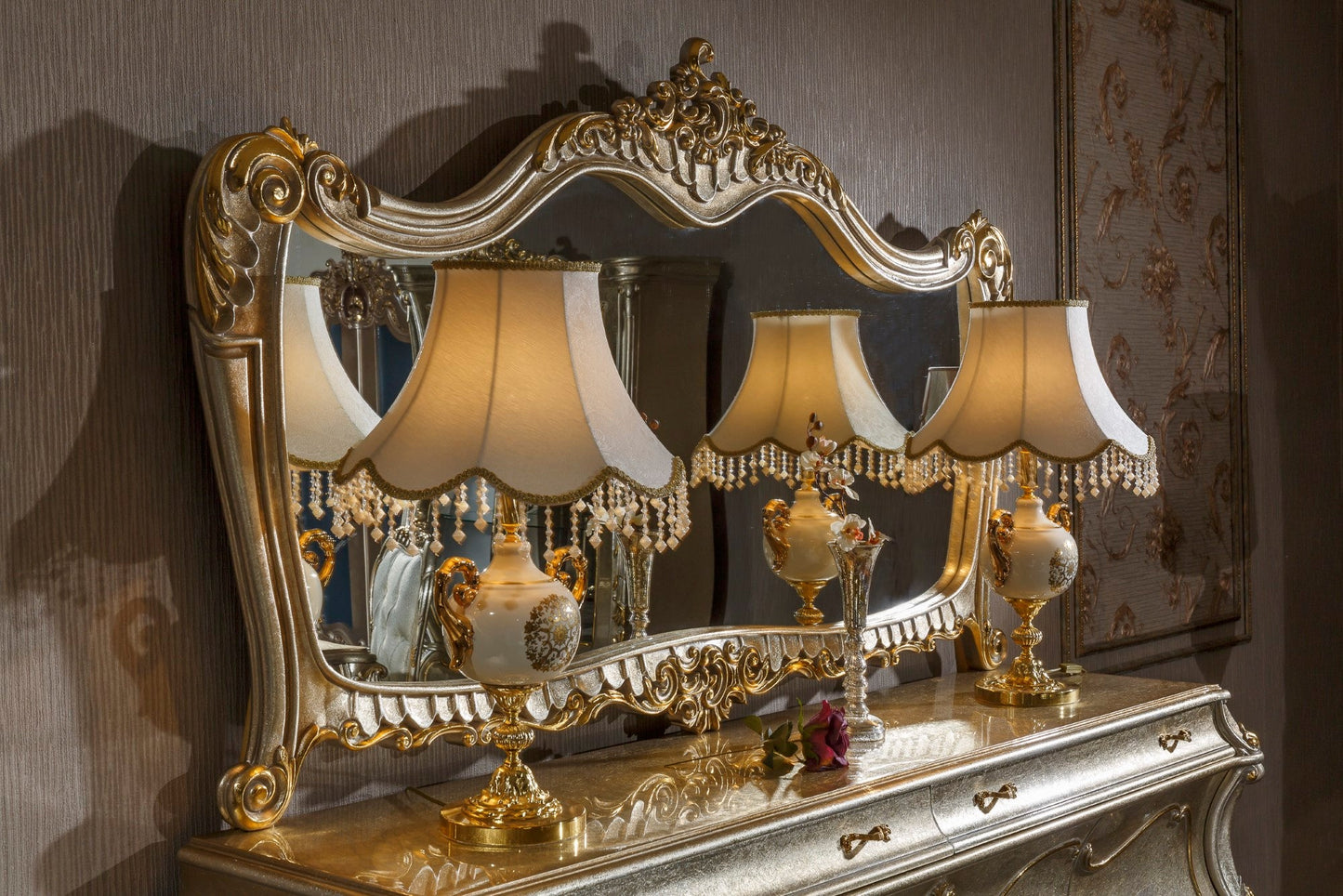 Plena Dining Room Set