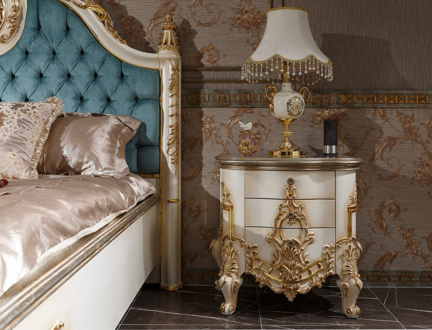 Larvion Bedroom Set