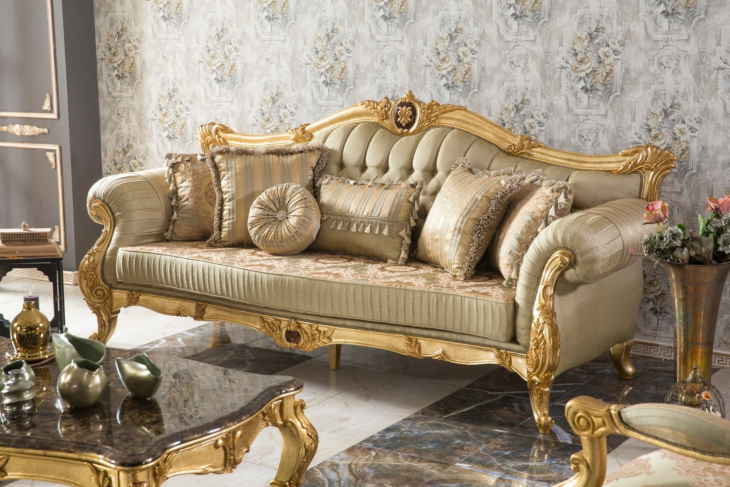 Benvira Sofa Set