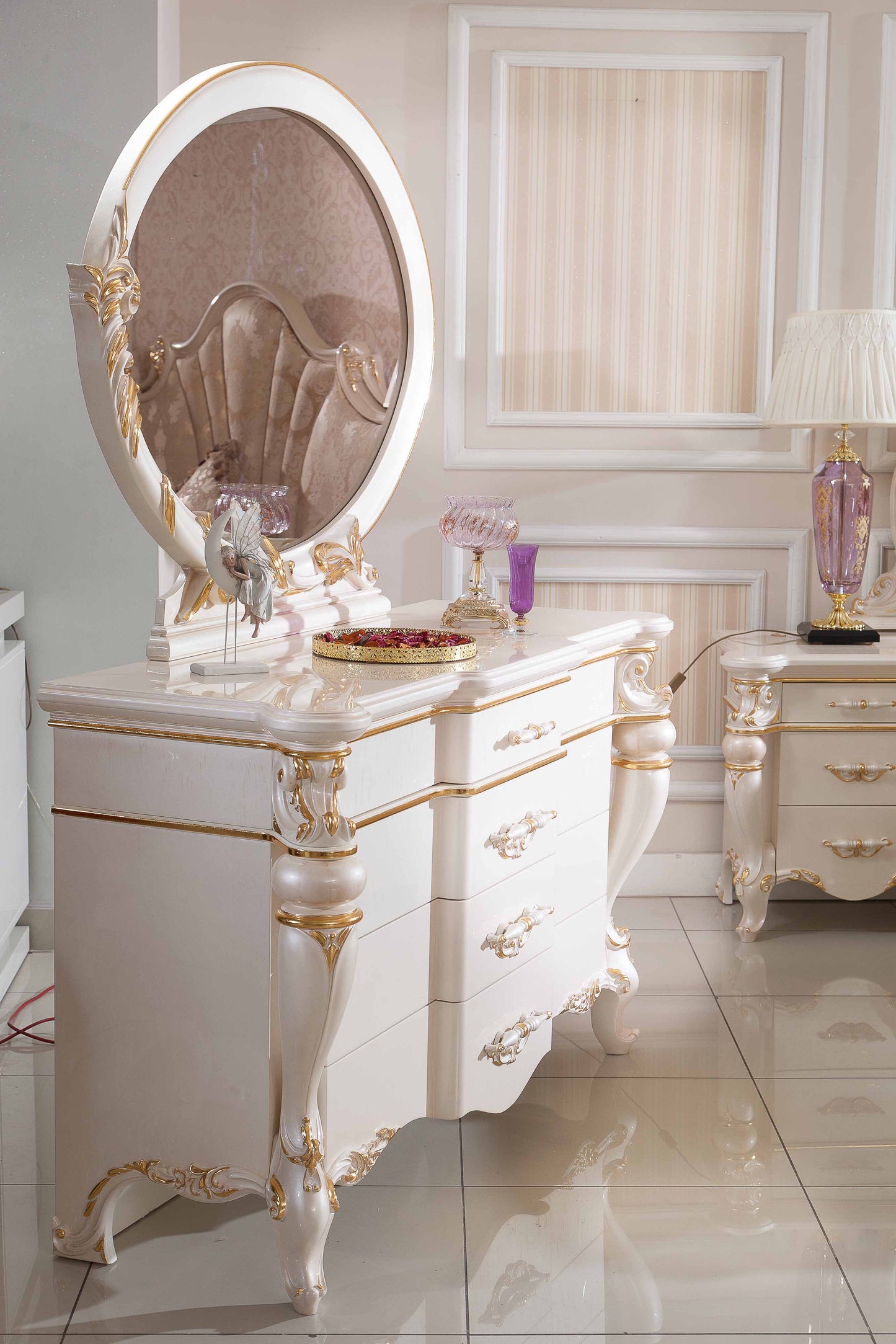 Lorvella Bedroom Set