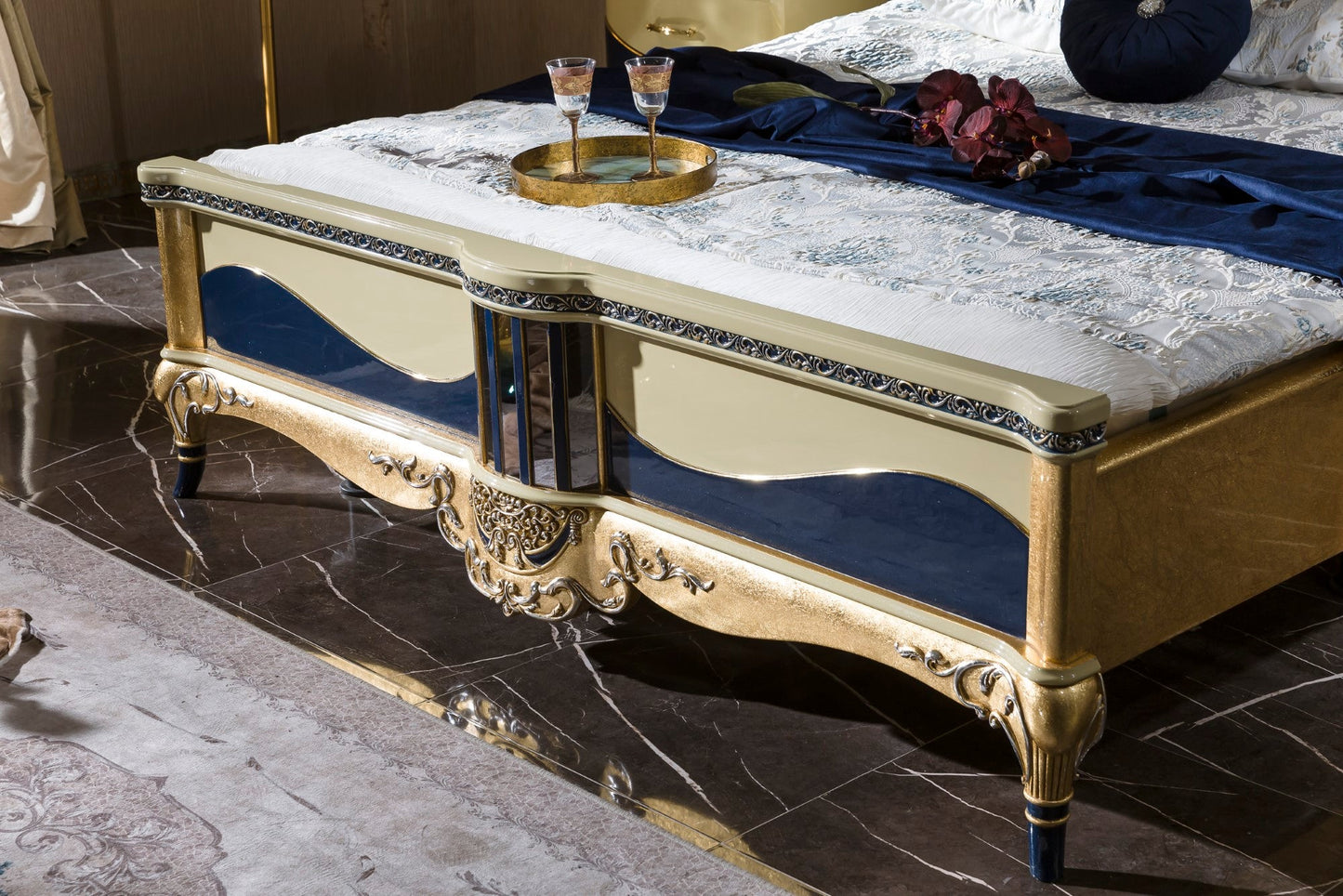 Lormelis Bedroom Set