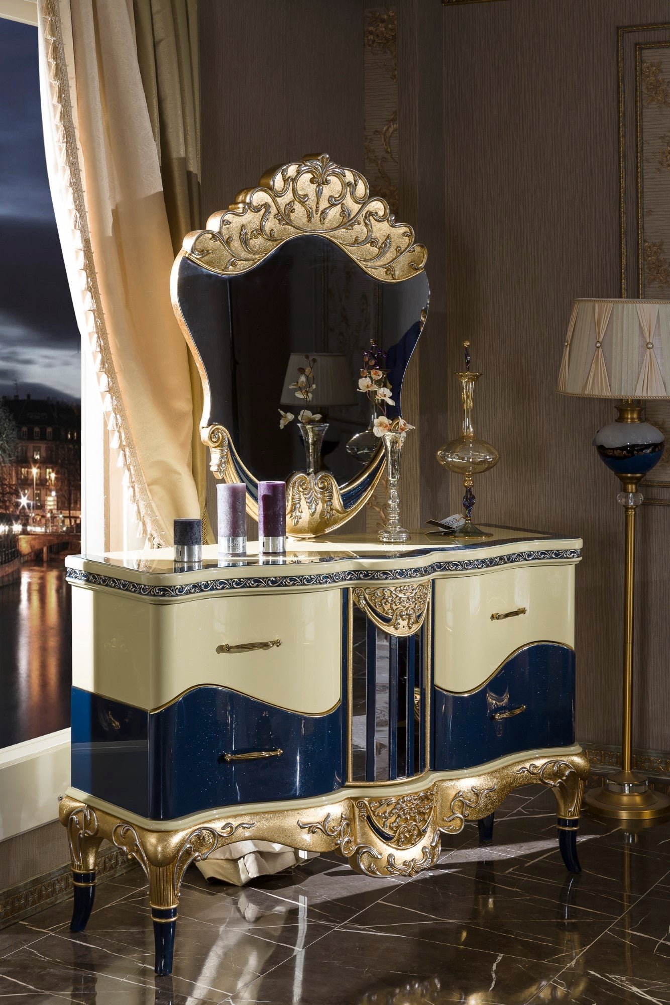 Lormelis Bedroom Set