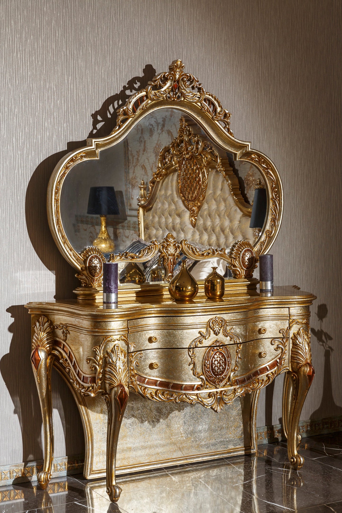 Lorelva Bedroom Set