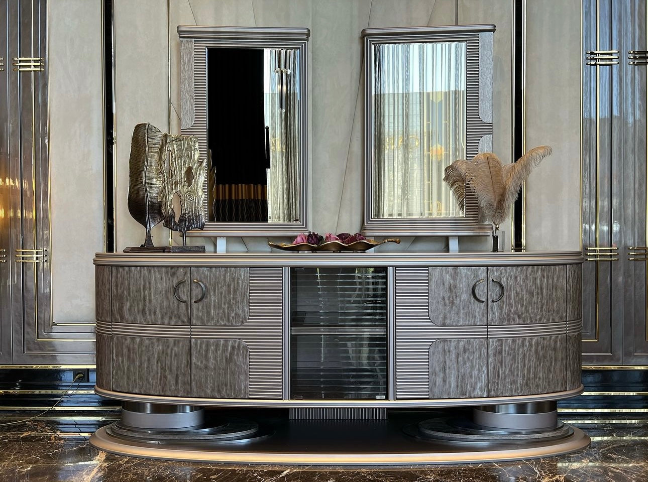 Avossa Gray Dining Room Set