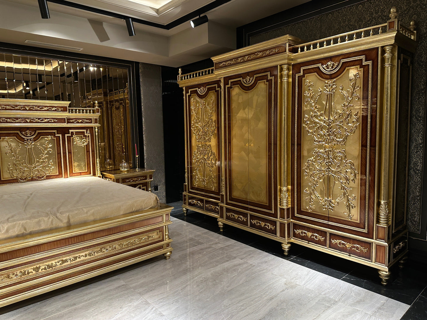 Ivoris Bedroom Set