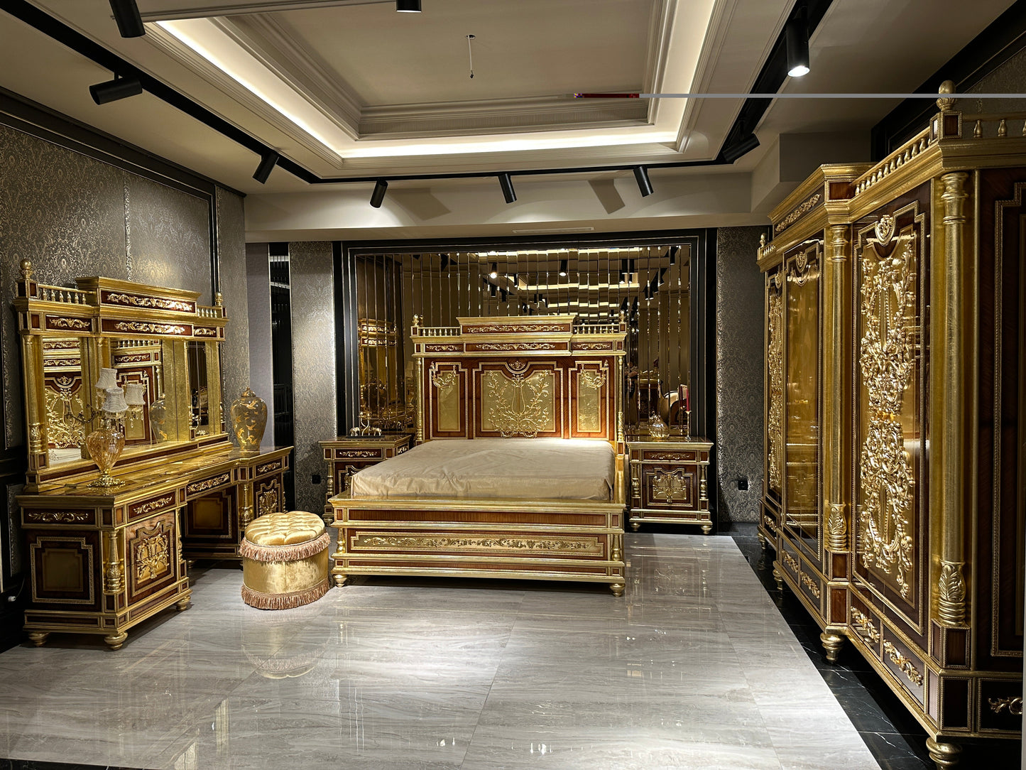 Ivoris Bedroom Set