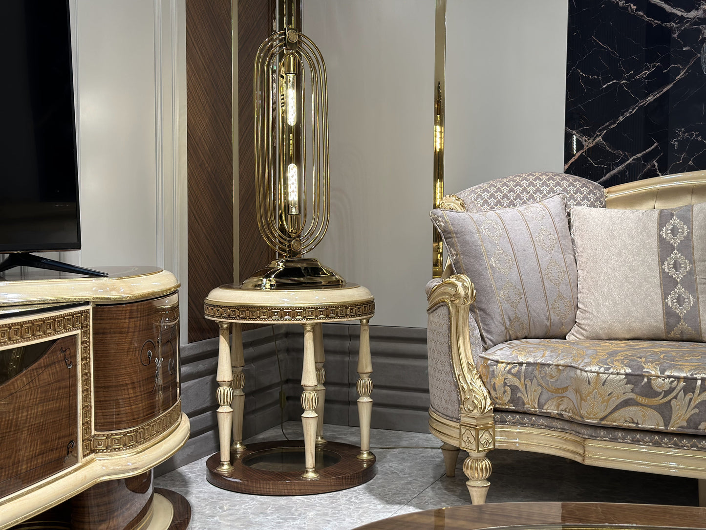 Brivana Sofa Set