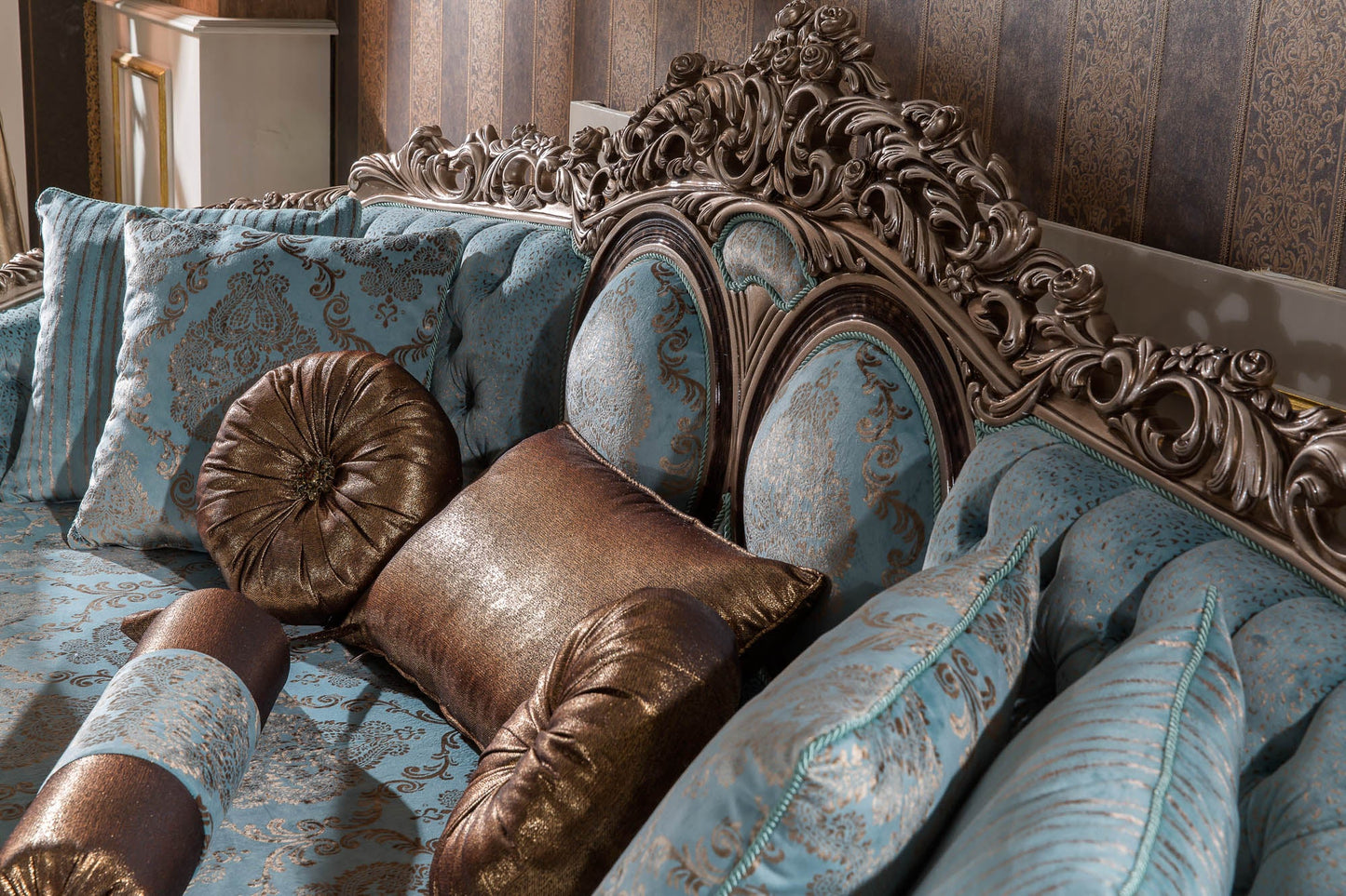 Altheon Sofa Set