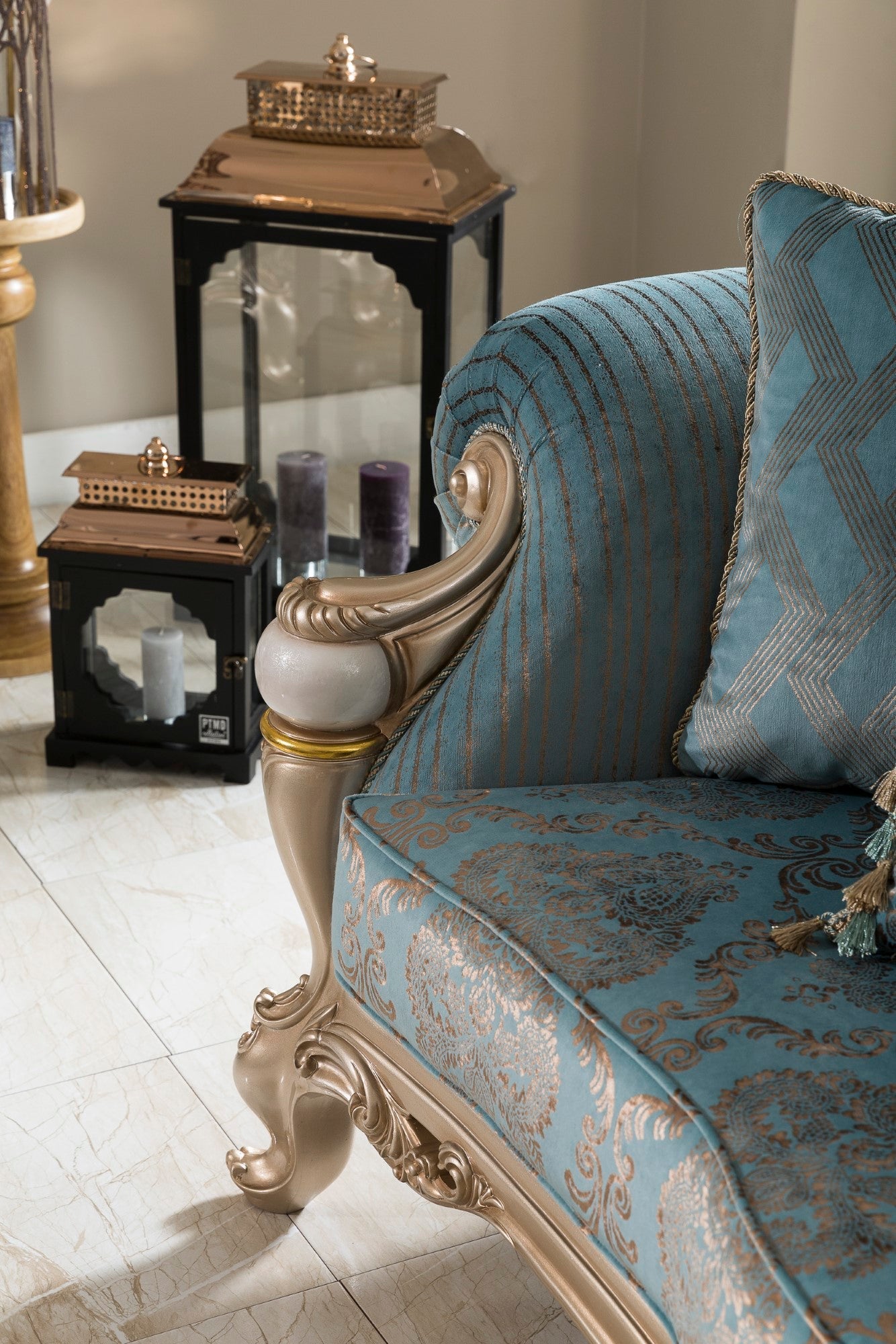 Corvella Sofa Set