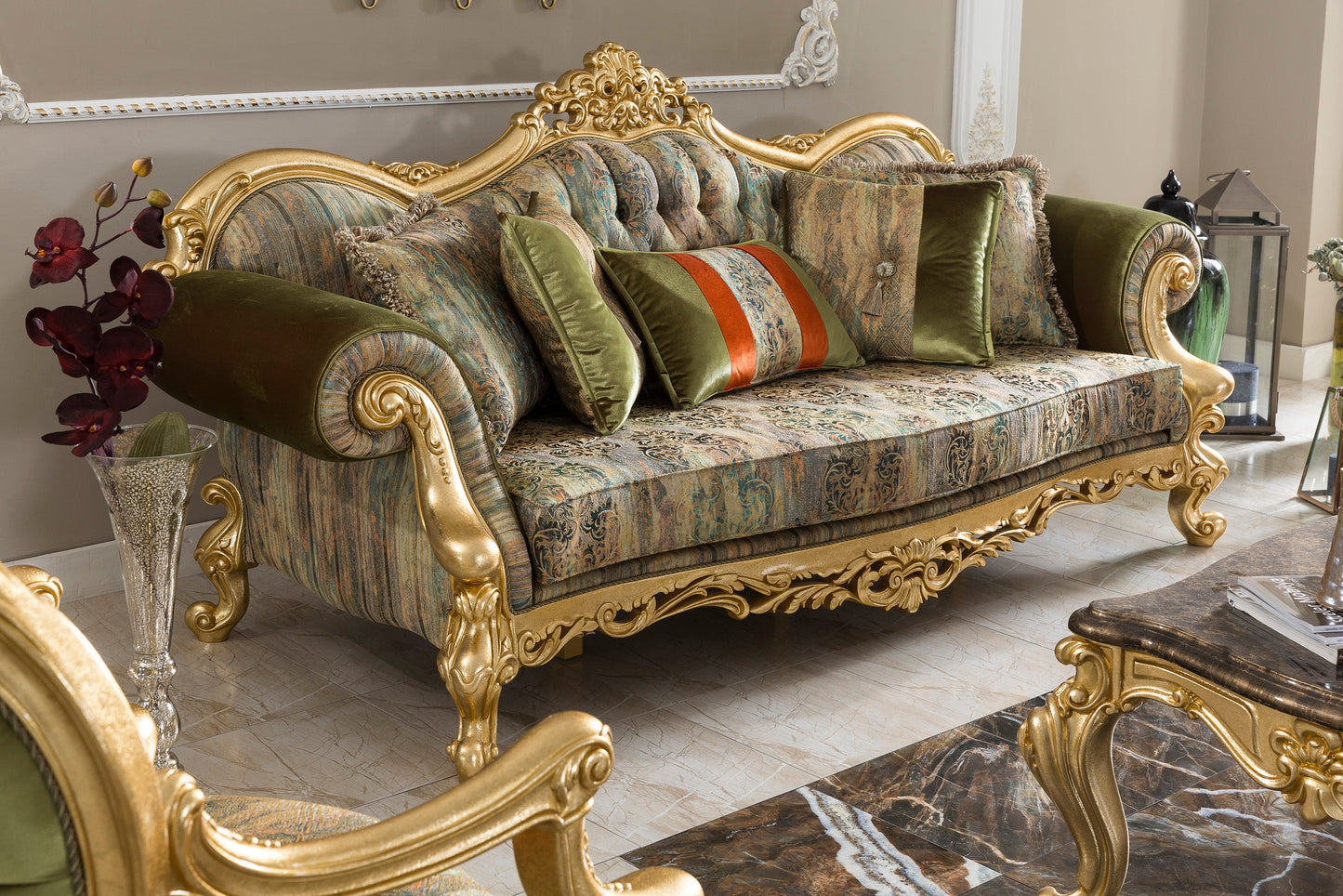 Benvora Sofa Set