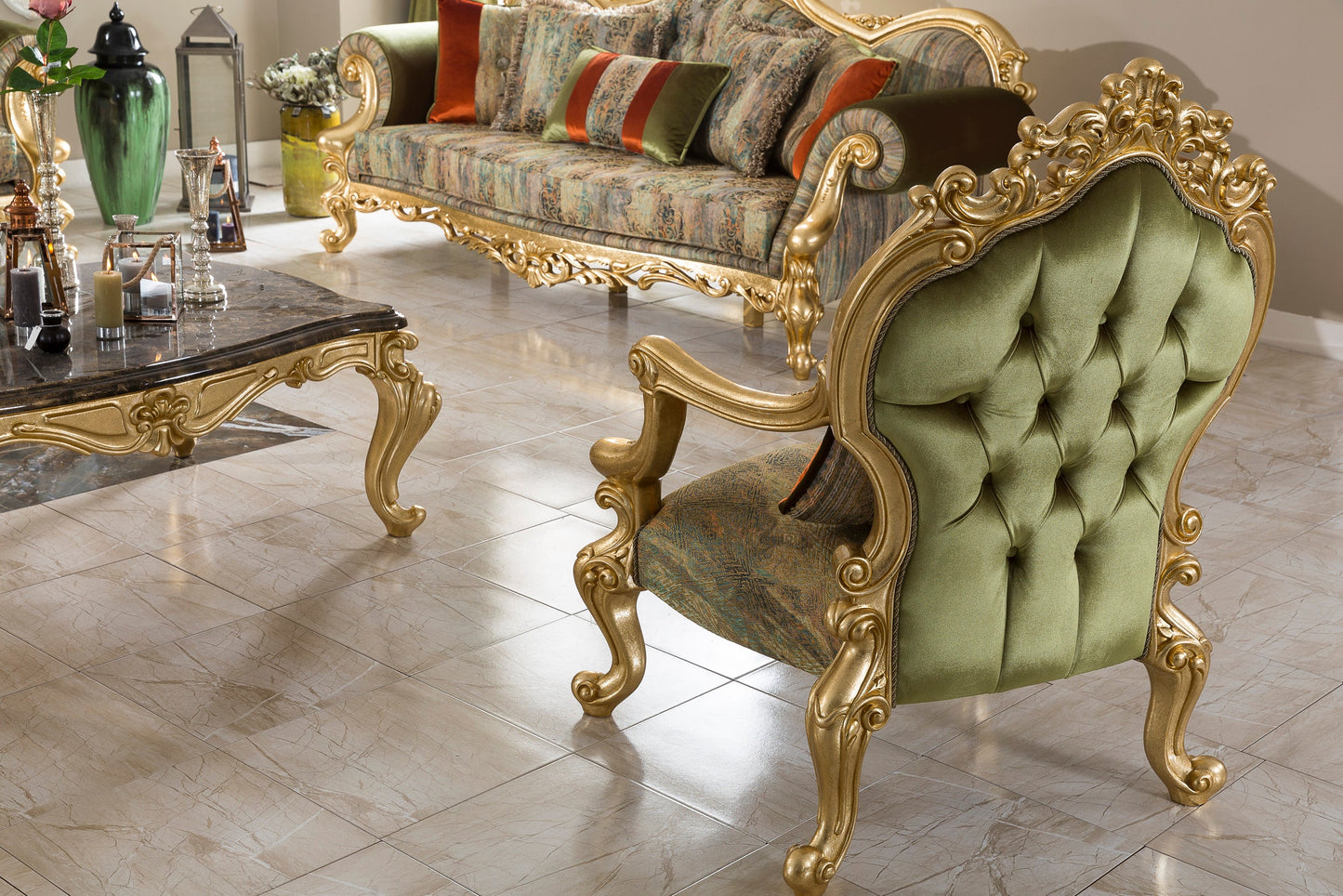 Benvora Sofa Set