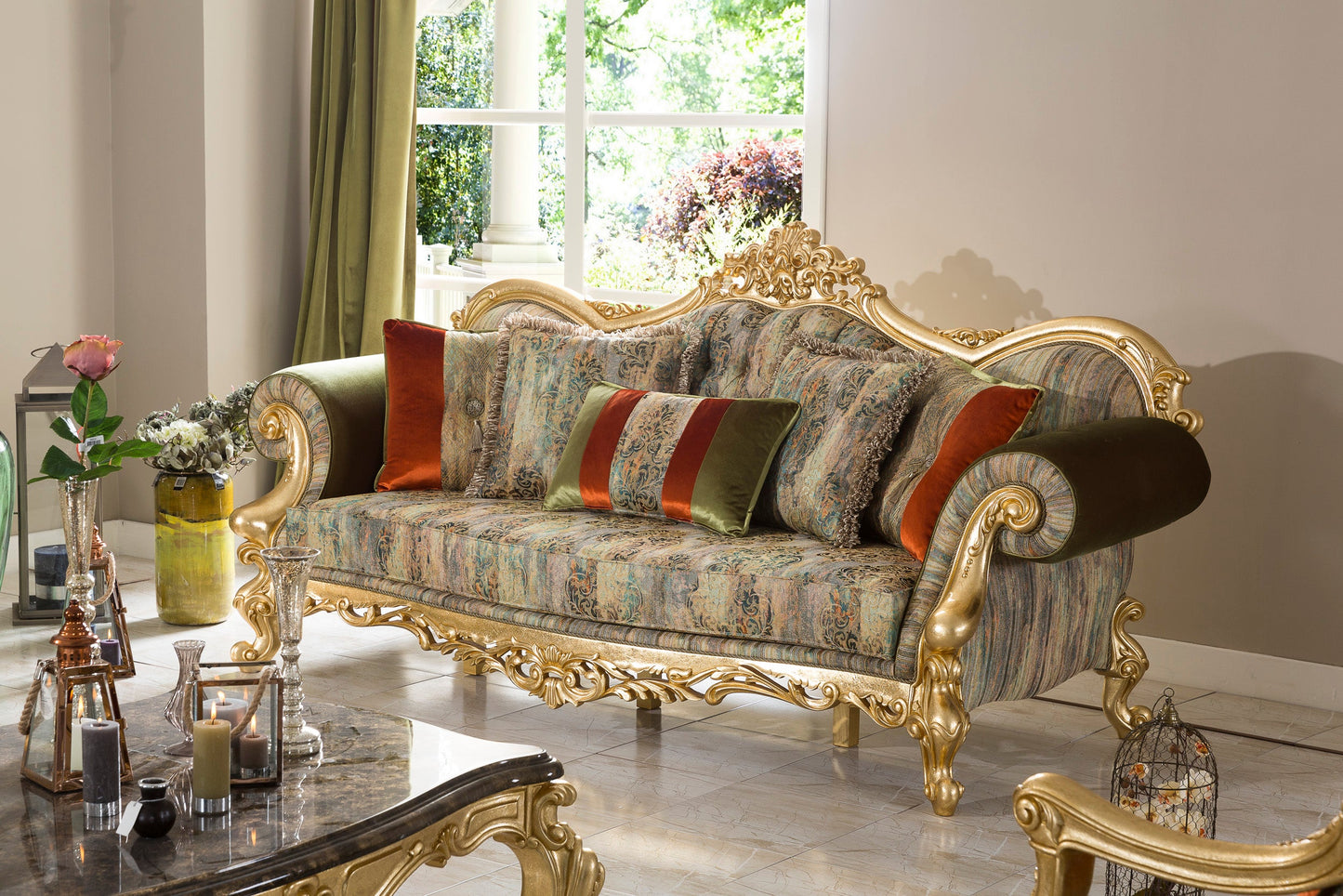 Benvora Sofa Set