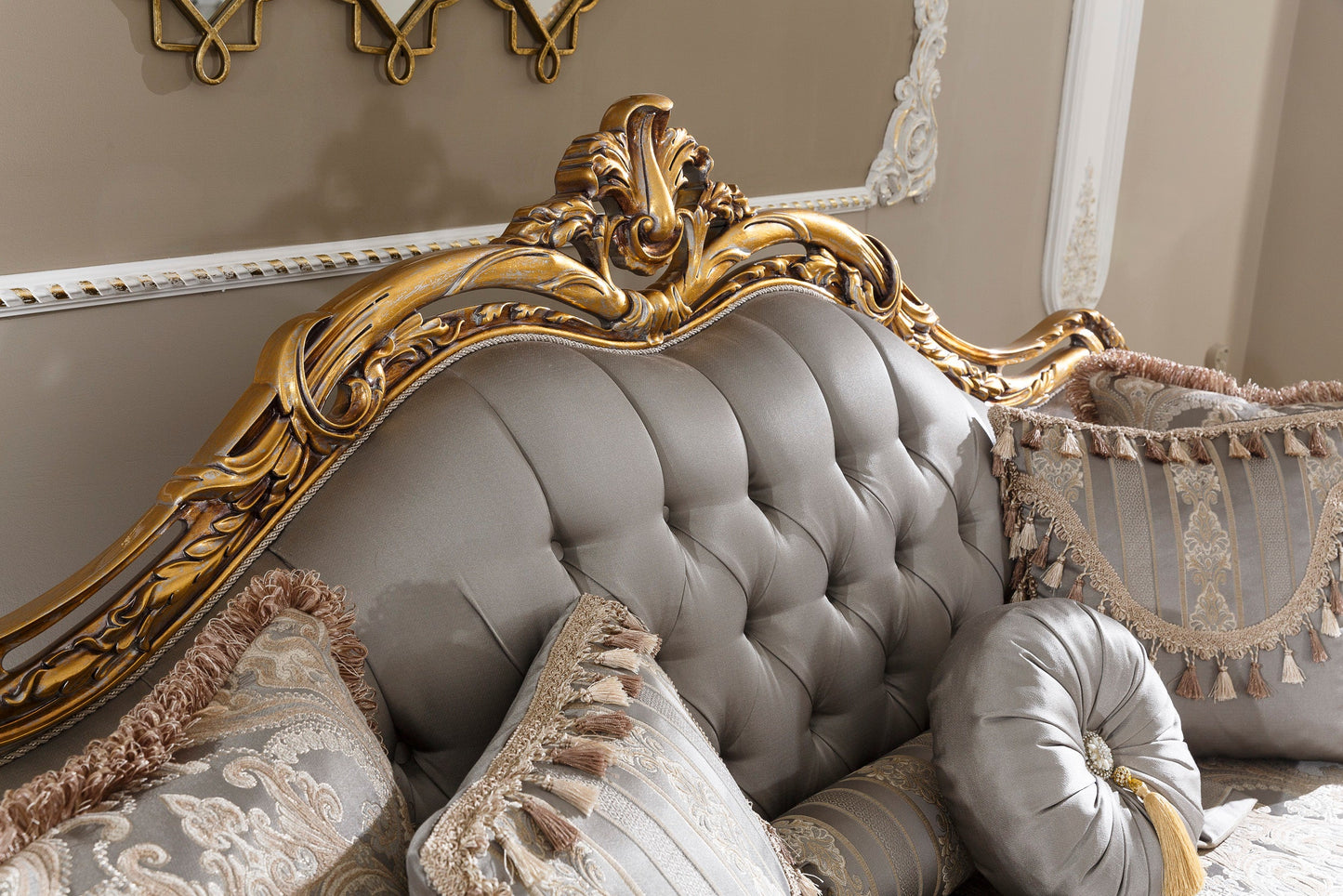 Avirel Sofa Set
